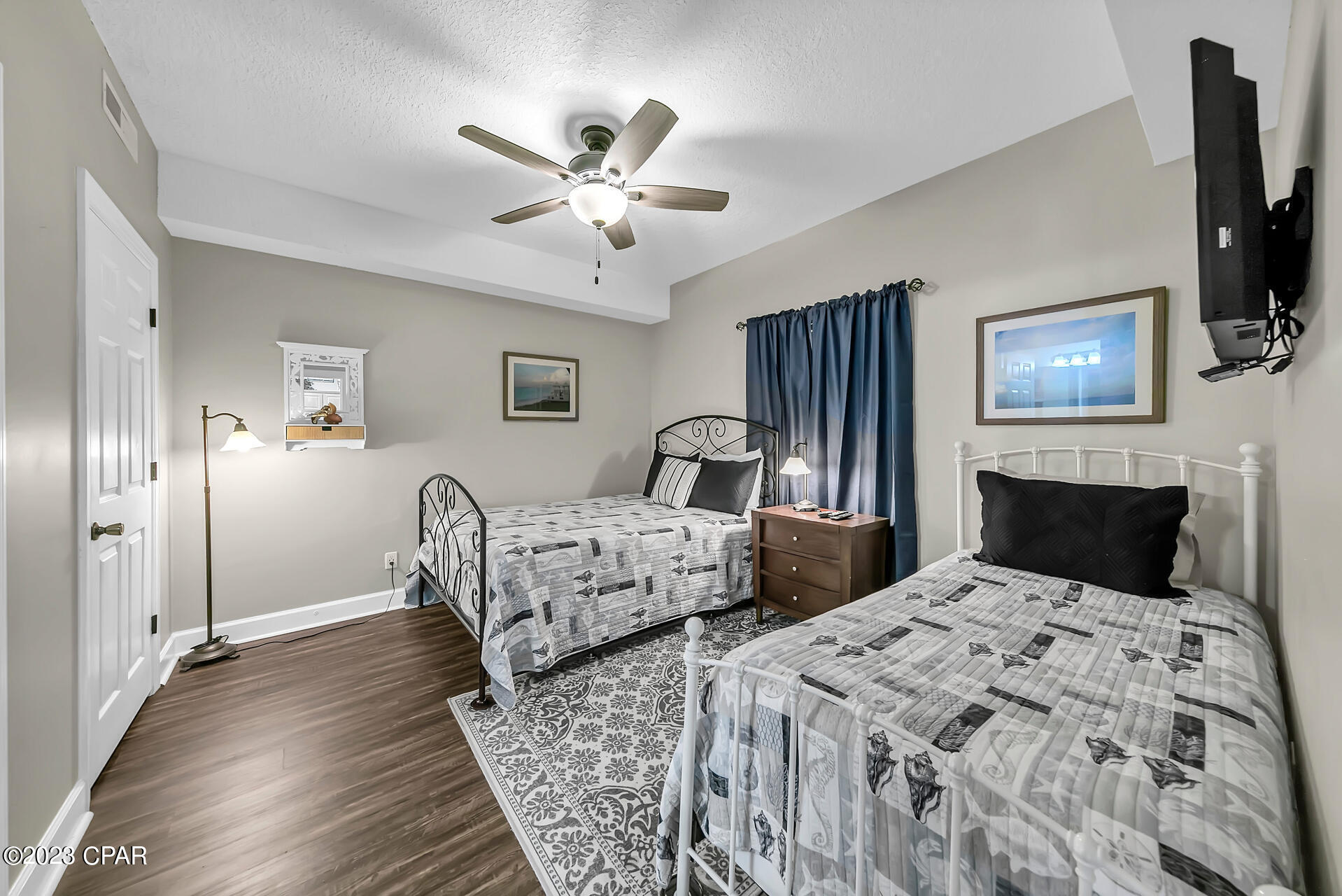 Emerald Isle - Residential