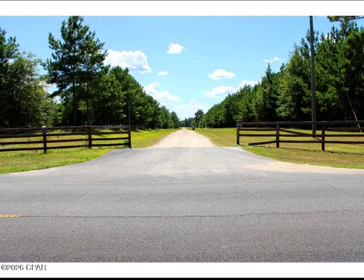 ADDRESS PRIVATE, MARIANNA, FL 32446 - Image 4b38e105efb4bb06ad8a131b44daf3ab/2185502050