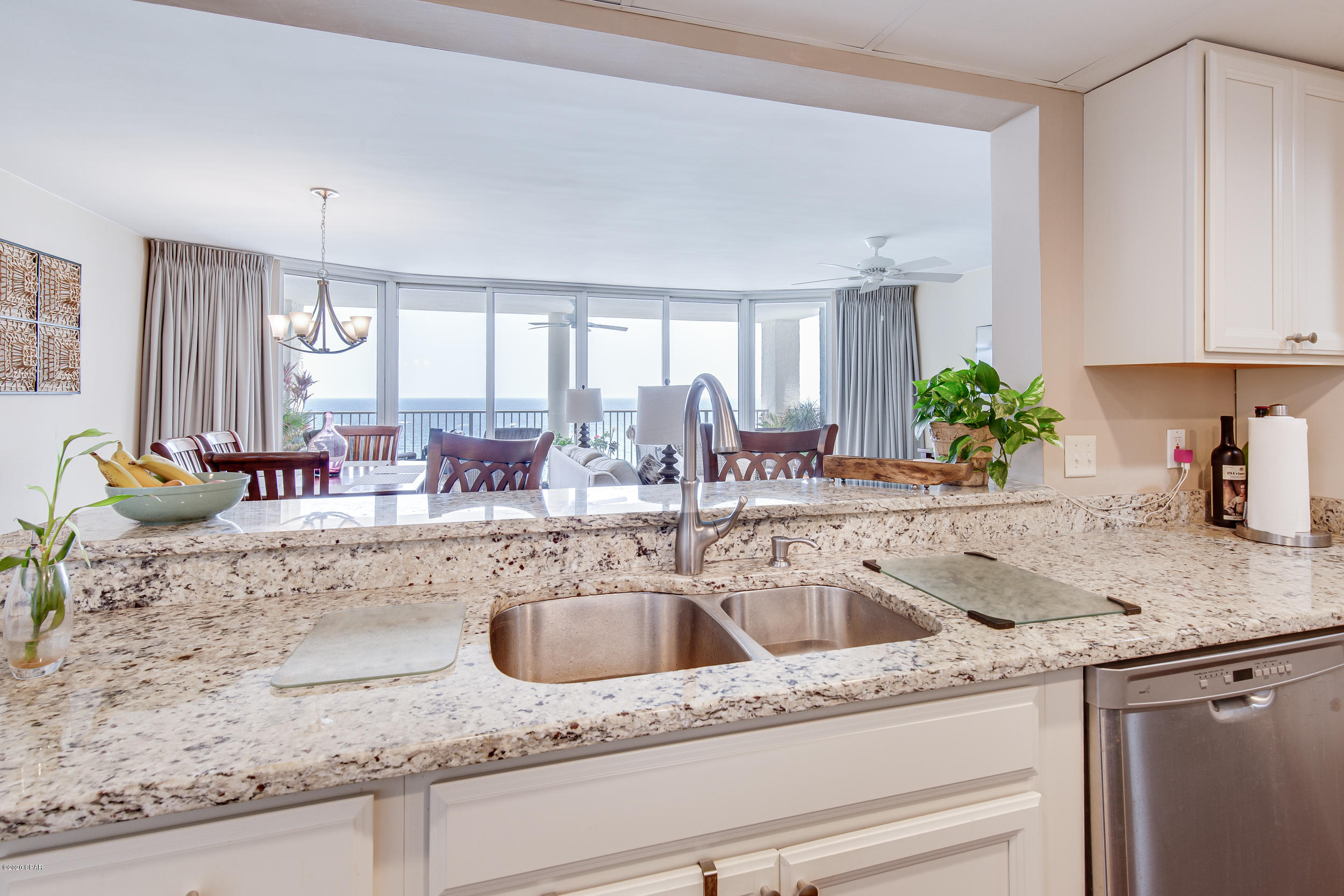 Long Beach Towers I - Residential