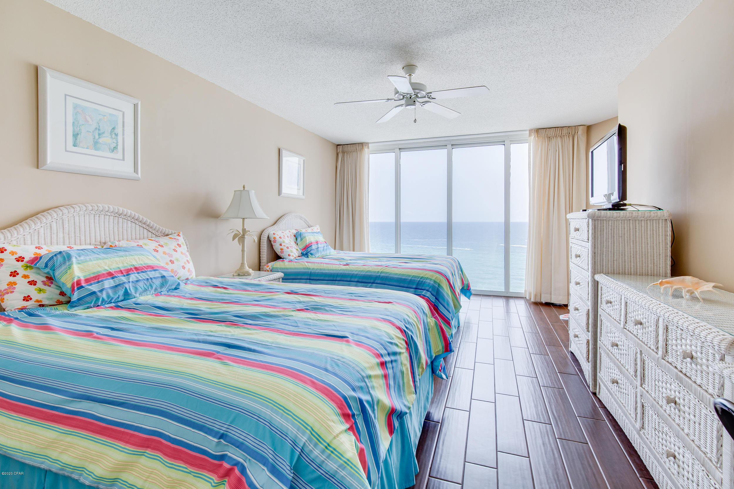 Long Beach Towers I - Residential