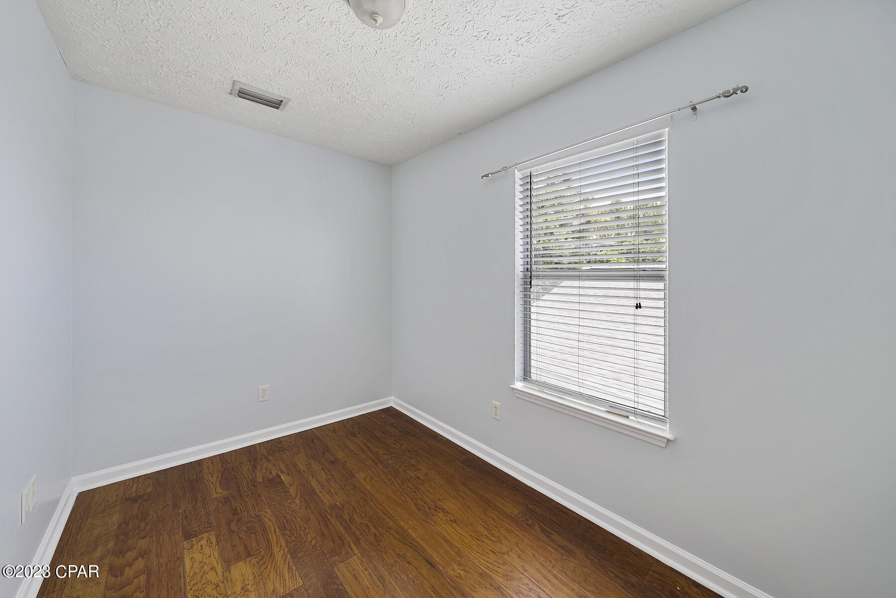 Palm Cove - Residential Lease