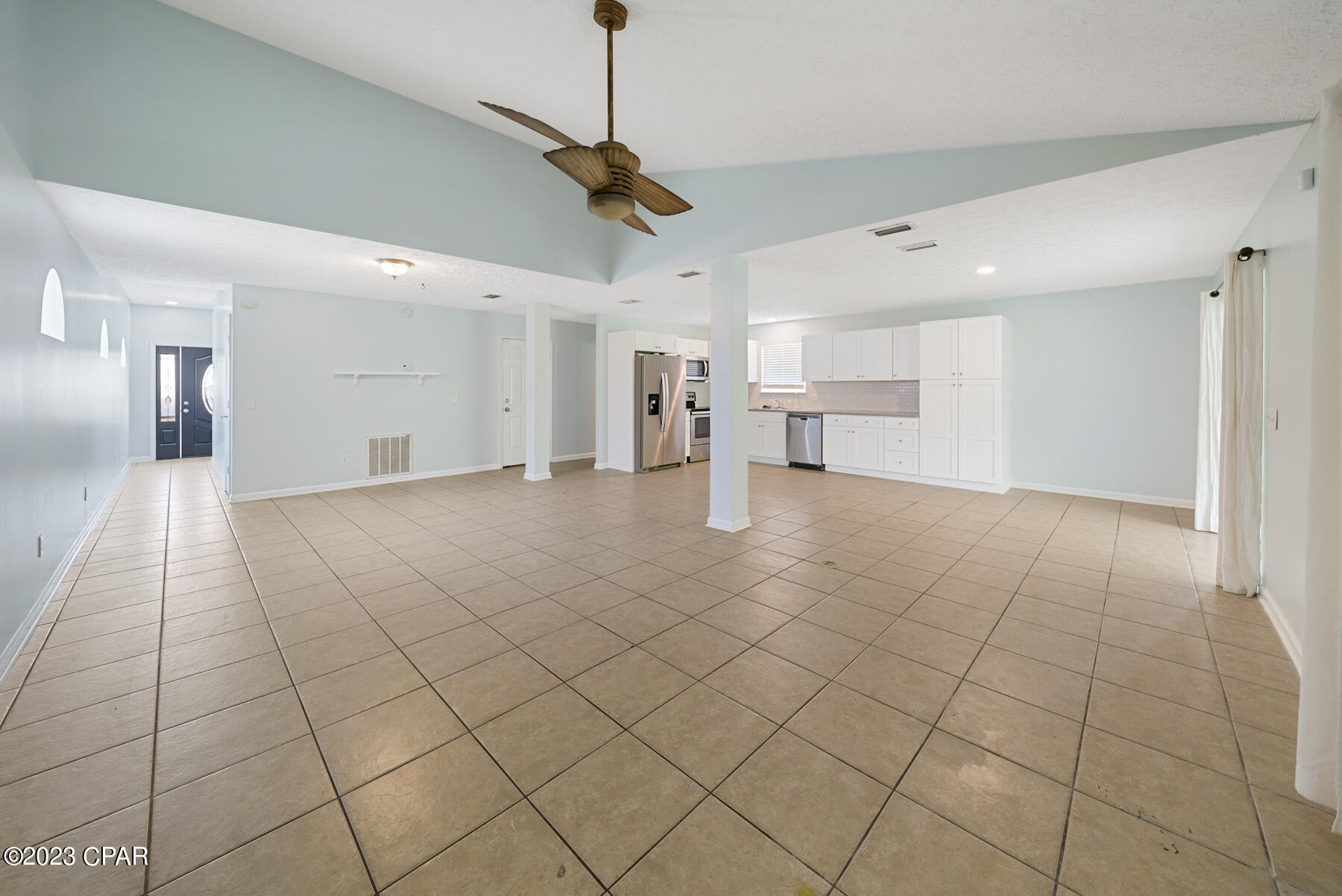 Palm Cove - Residential Lease