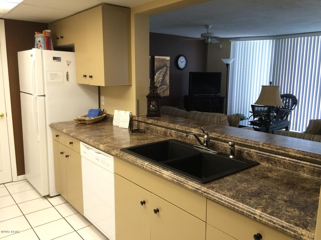 Long Beach Towers I - Residential