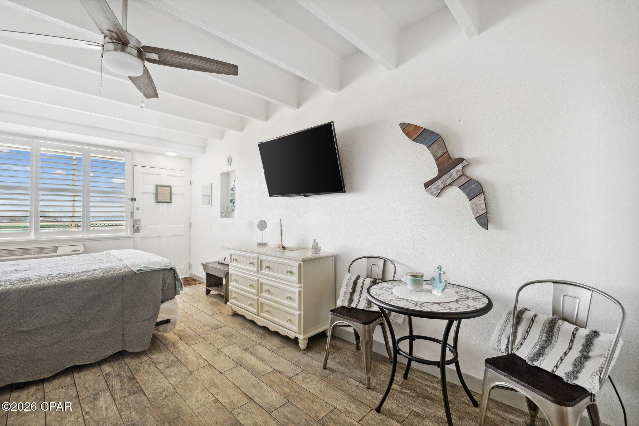 Fontainebleau Terrace - Residential