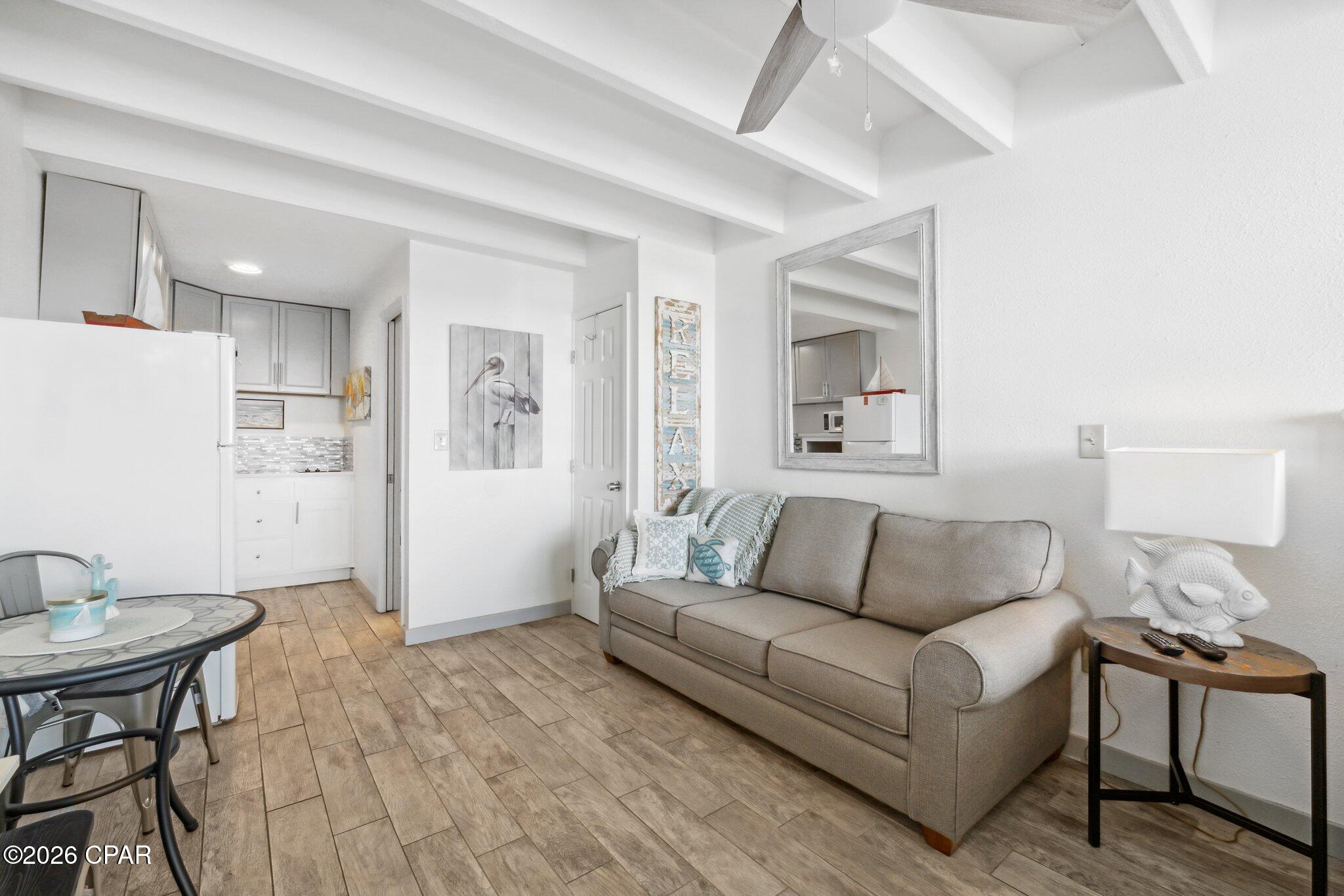 Fontainebleau Terrace - Residential