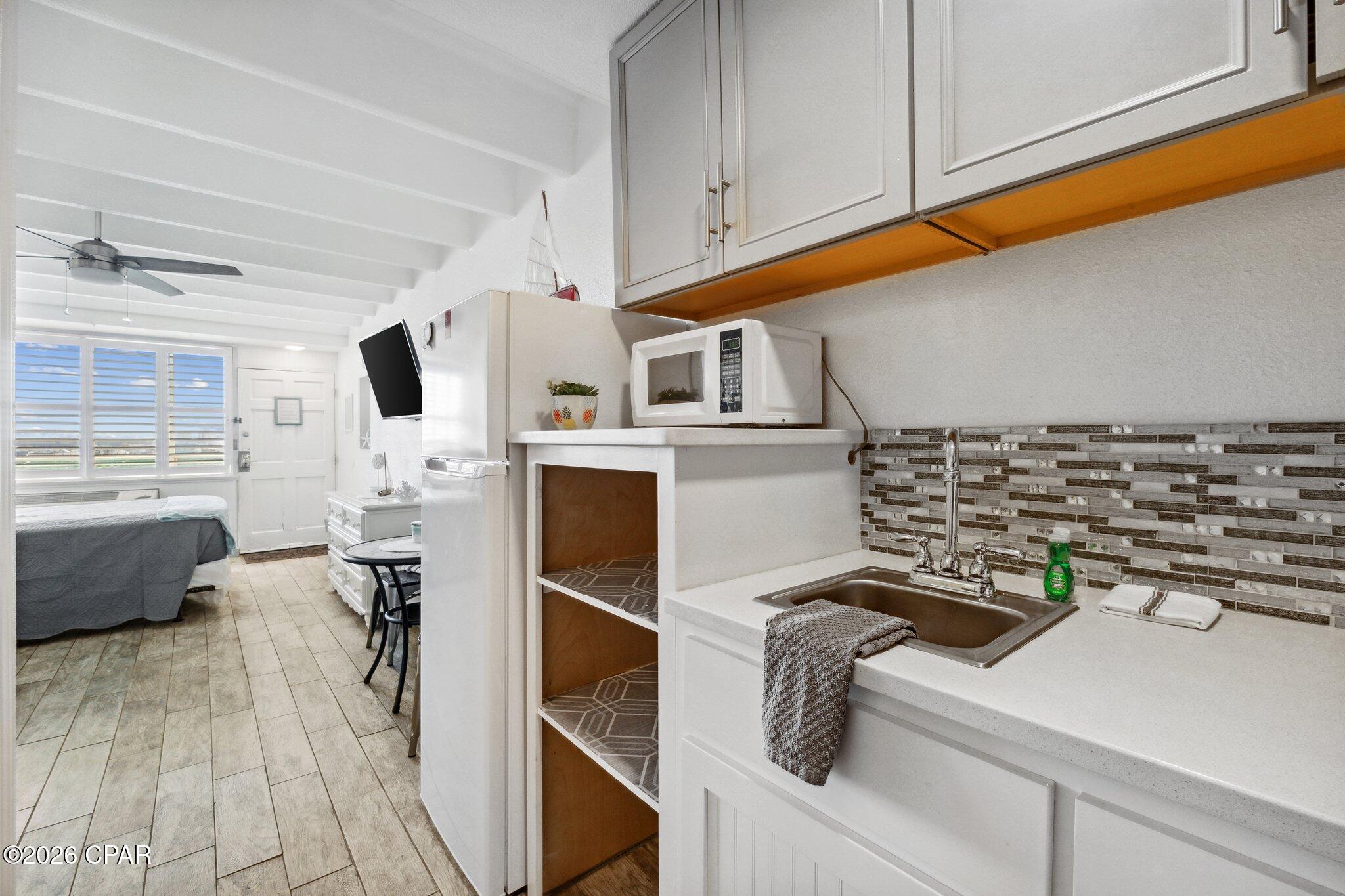 Fontainebleau Terrace - Residential