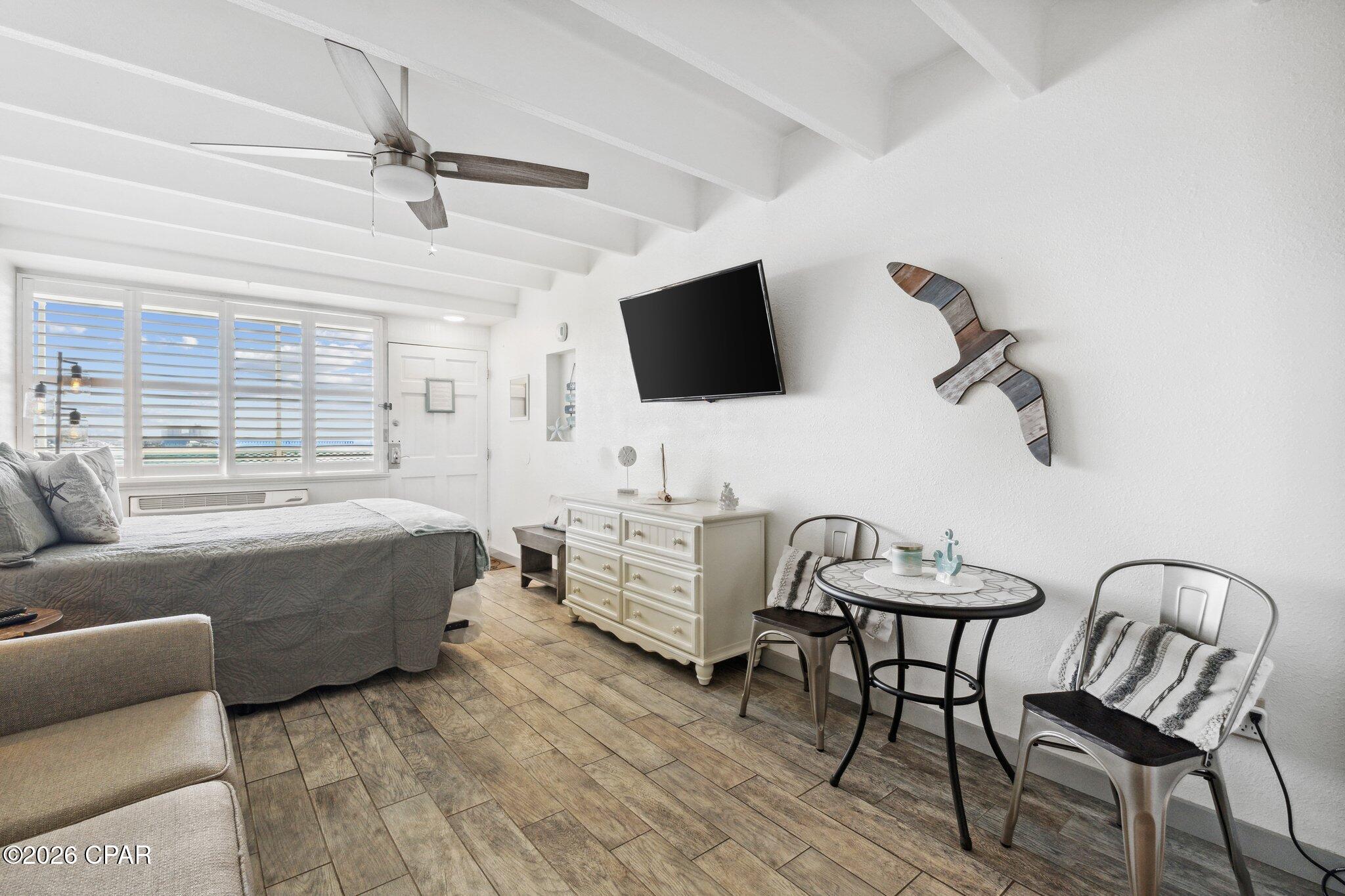 Fontainebleau Terrace - Residential