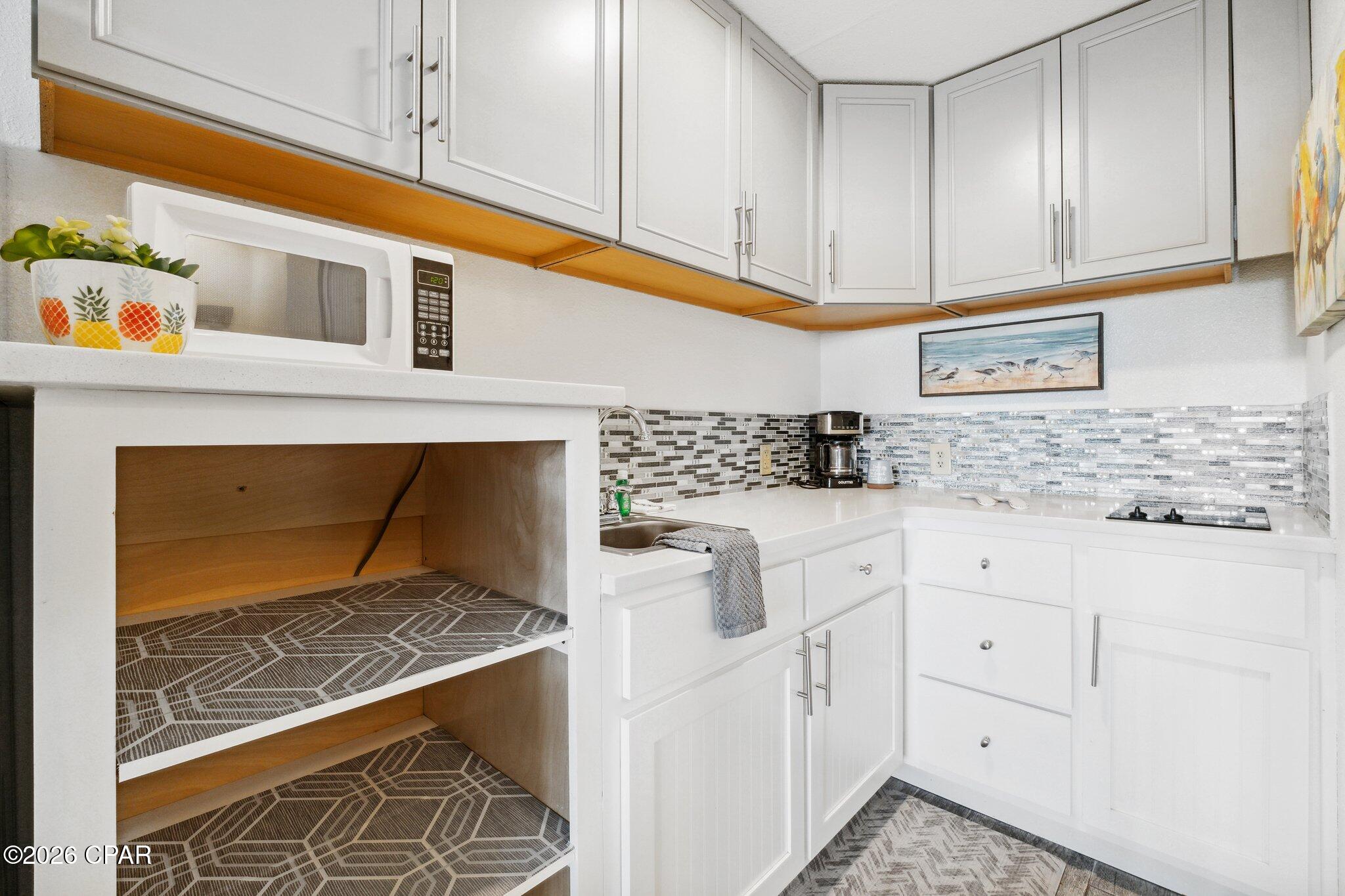 Fontainebleau Terrace - Residential