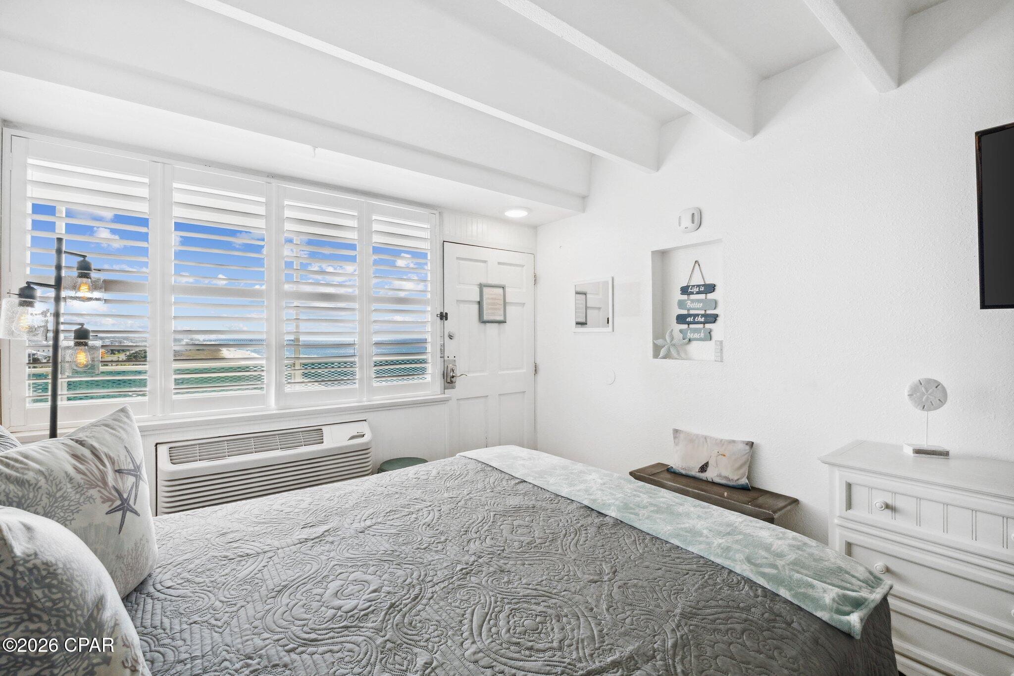 Fontainebleau Terrace - Residential