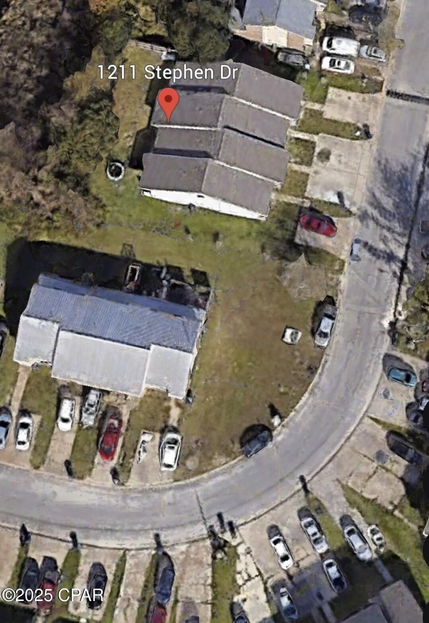 *** ATTENTION INVESTORS ***

Income producing property making close to $100k yearly.

* Over $200k in upgrades...Completely renovated with top of the line! 4 Townhomes with 2beds/2baths each. New kitchen cabinets, Quartz countertops, new tile flooring including stairs, new recessed lighting trough out, freshly painted, new bathrooms, laundry room, landscaping, and much more!!!

* Excellent central location close to the beach, St. Andrews Bay, downtown, and Tyndall Air Force base! 

* Call now, it won't last!!!