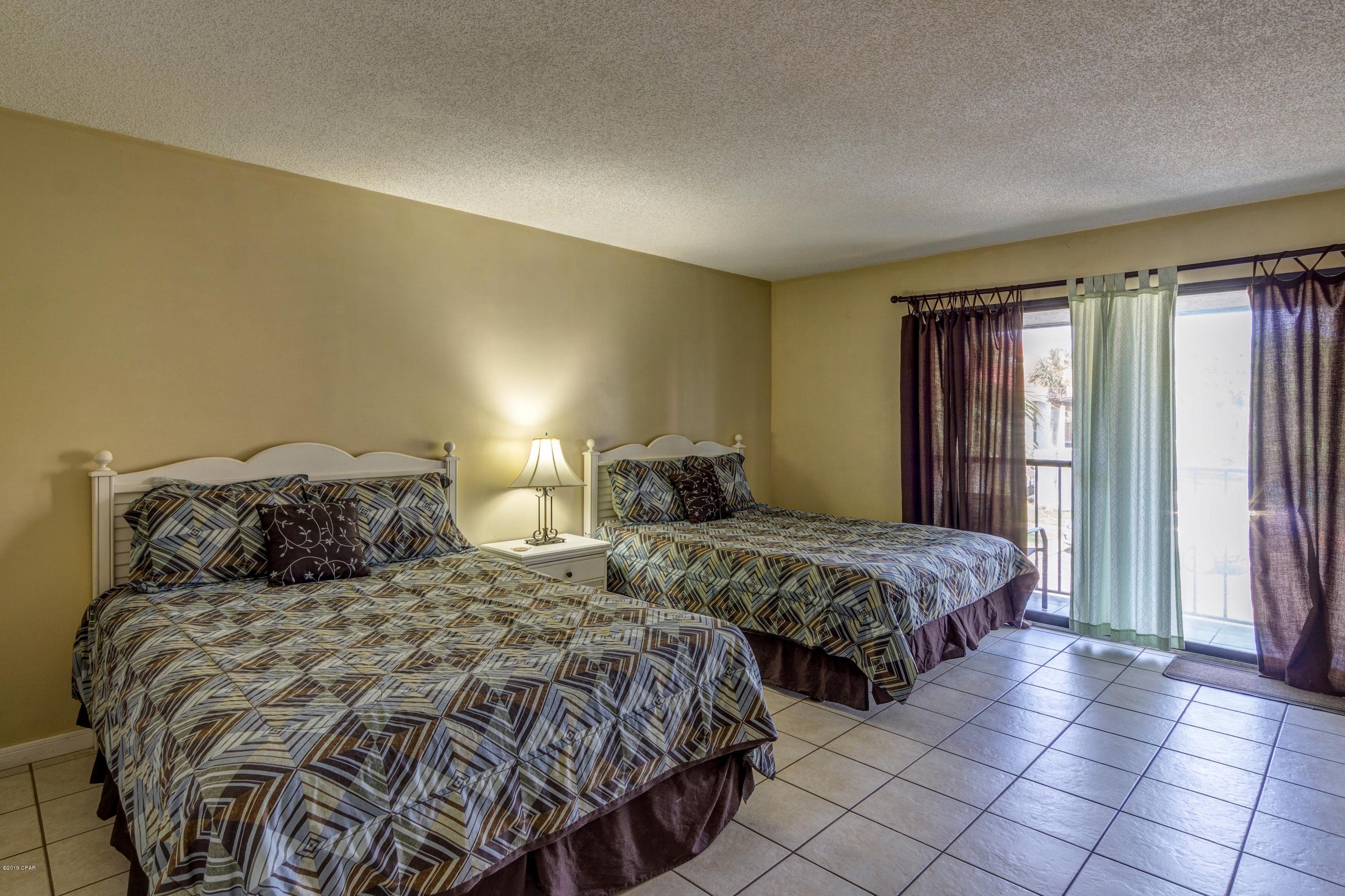 Edgewater Golf Villas V-C - Residential