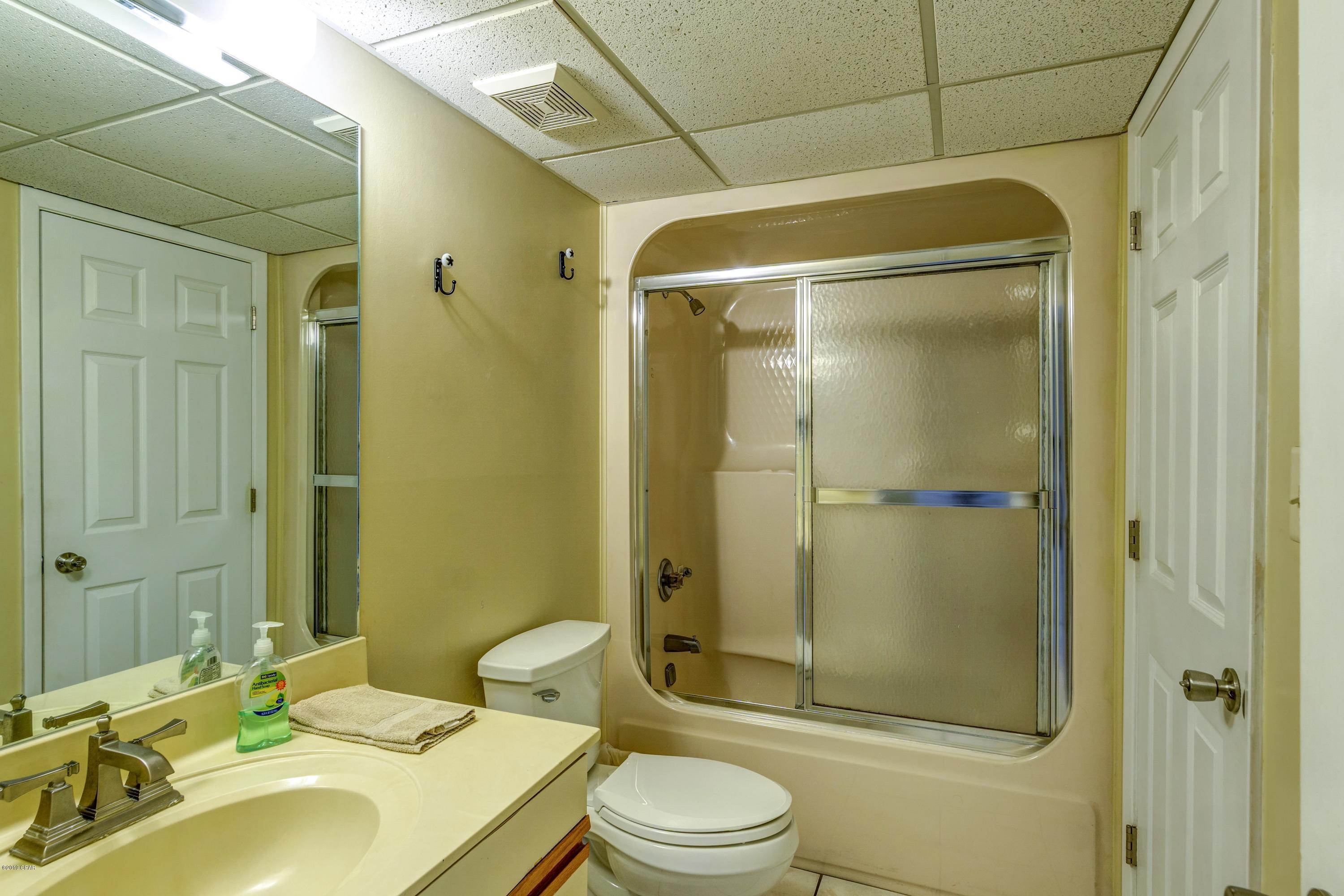 Edgewater Golf Villas V-C - Residential