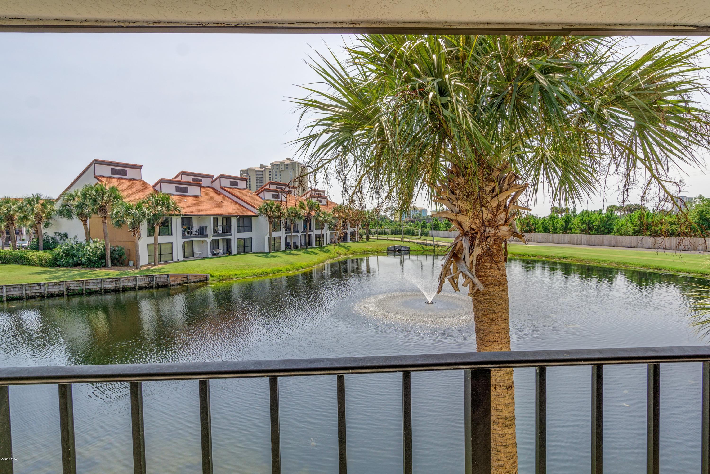 Edgewater Golf Villas V-C - Residential