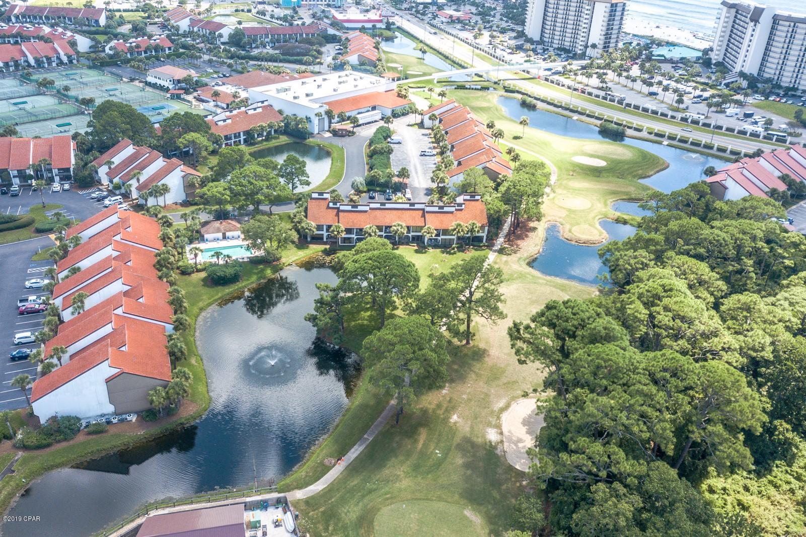 Edgewater Golf Villas V-C - Residential