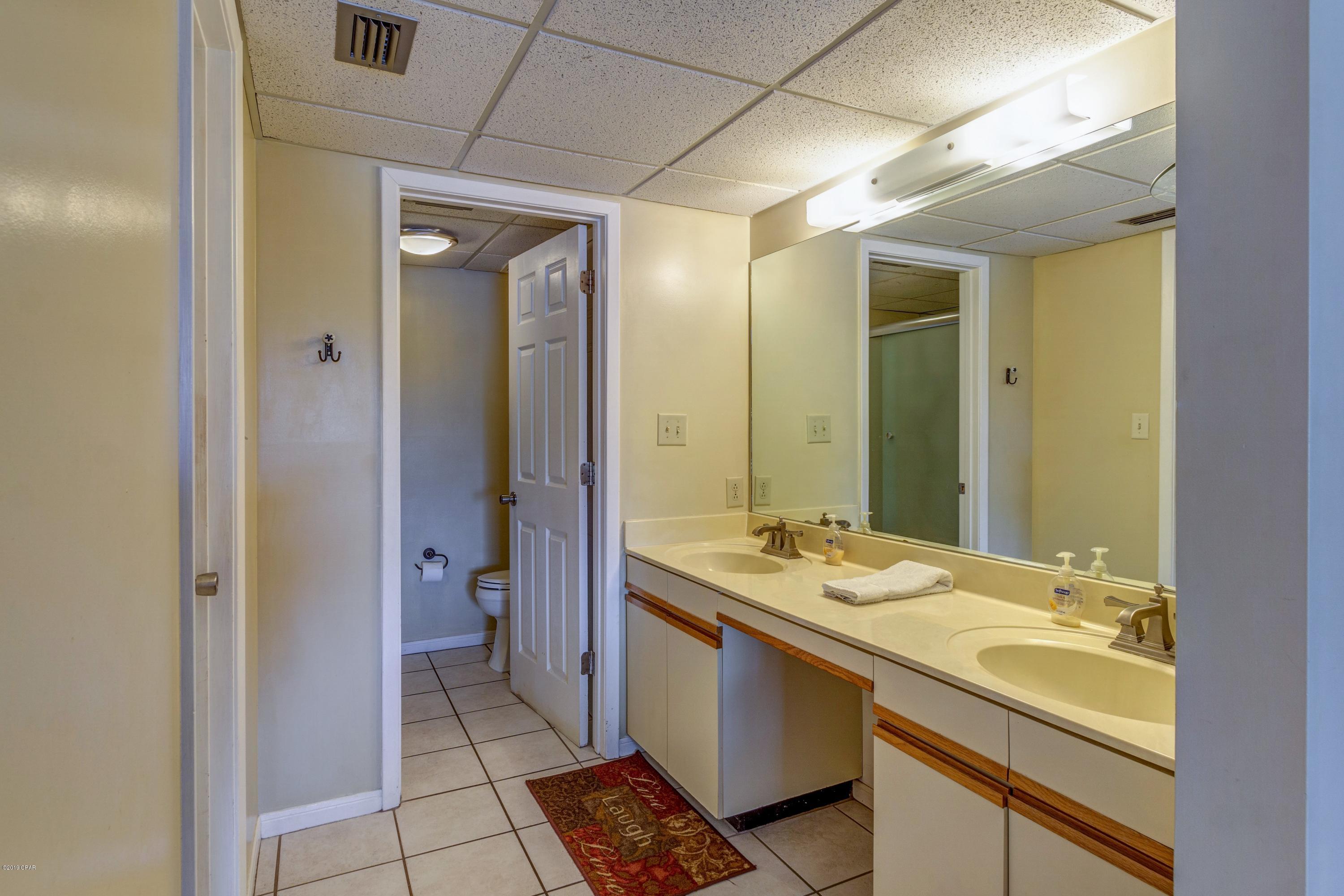 Edgewater Golf Villas V-C - Residential