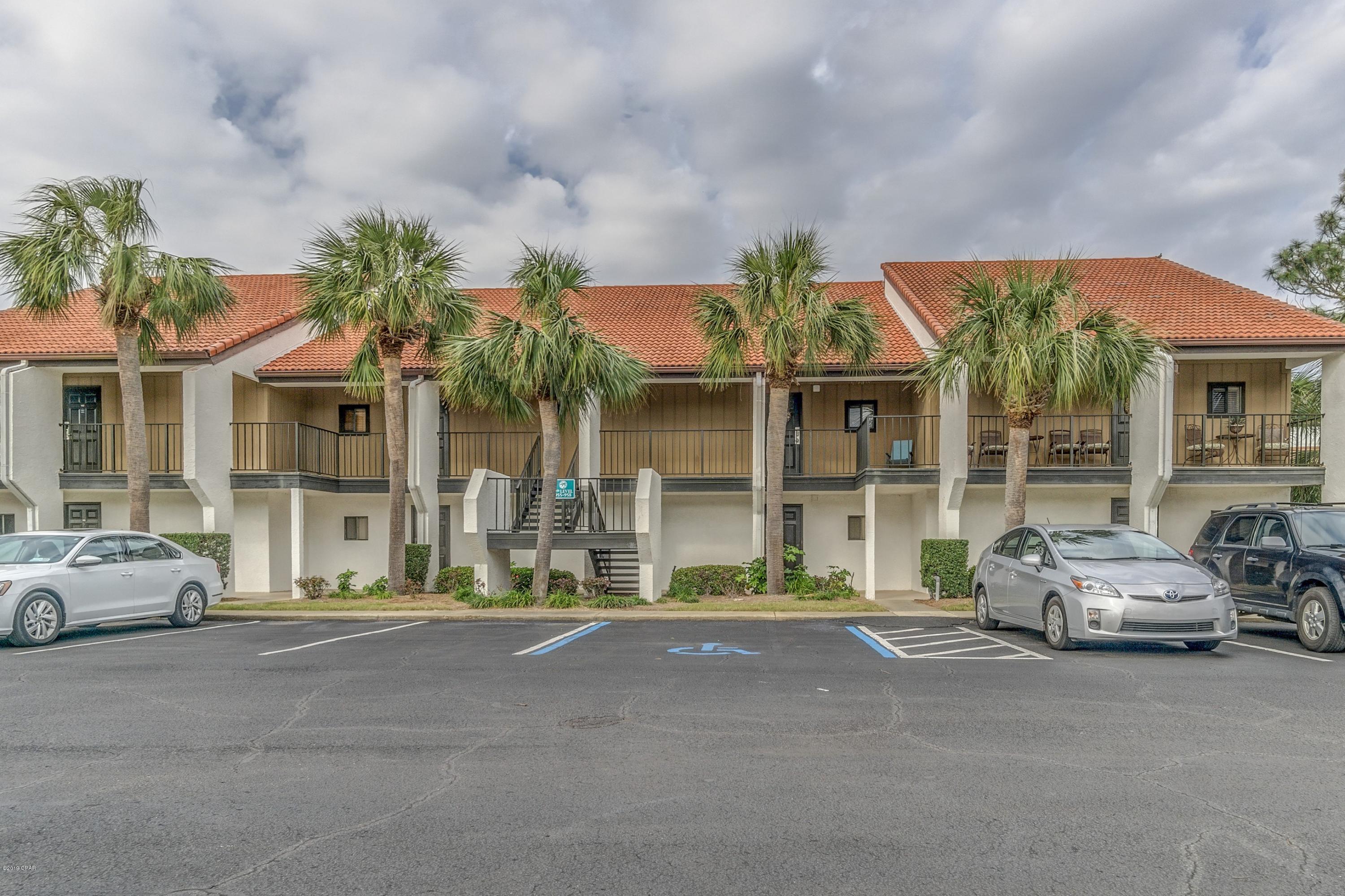 Edgewater Golf Villas V-C - Residential