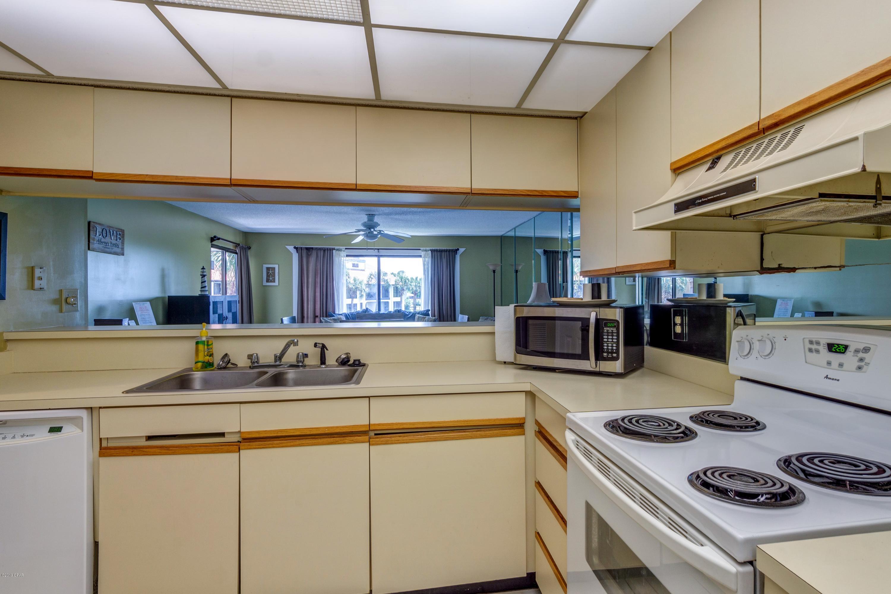 Edgewater Golf Villas V-C - Residential