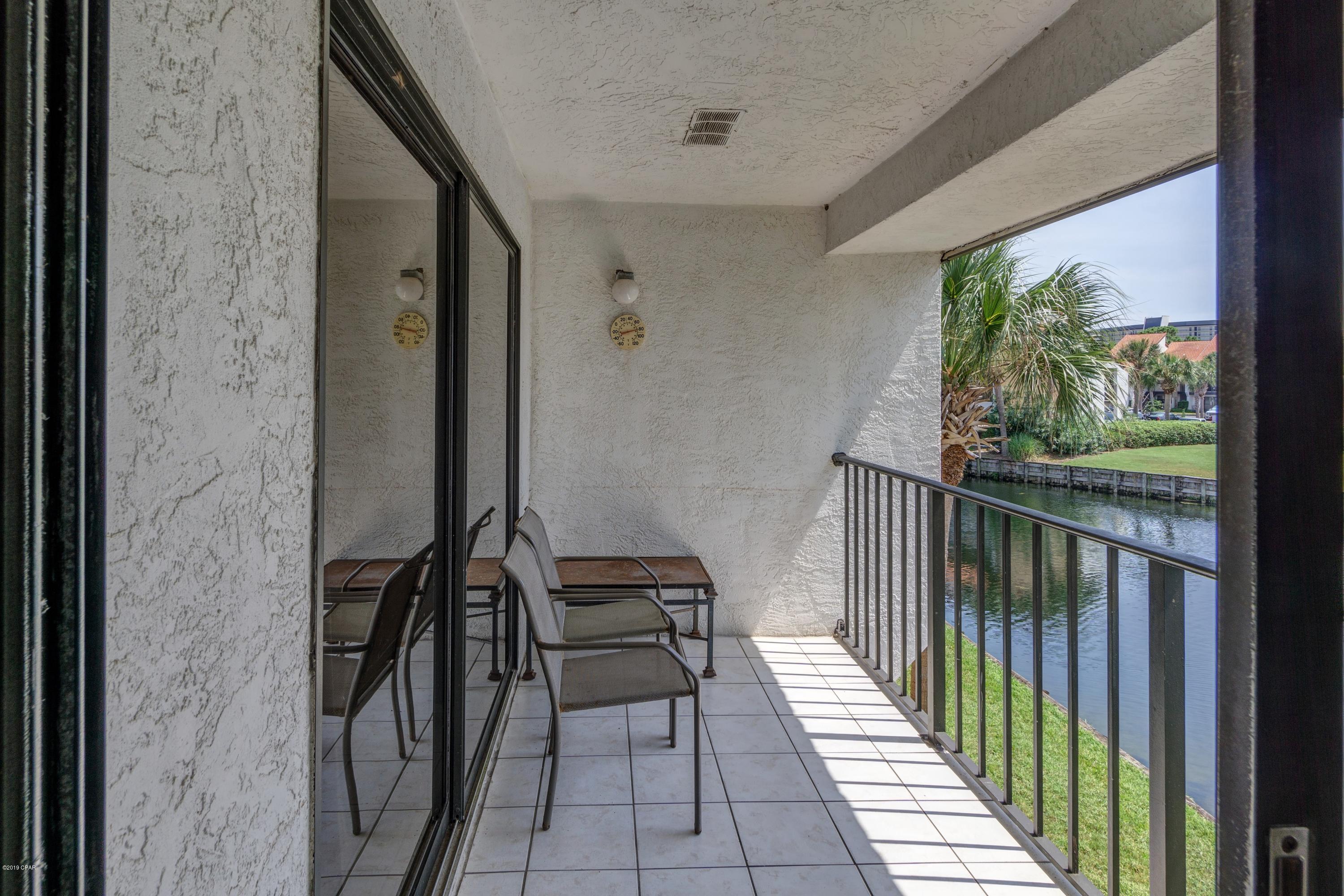 Edgewater Golf Villas V-C - Residential