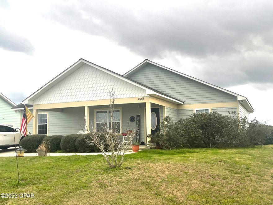 This modern 4-bedroom 2 bath home is located in The Landing at Greenfield Subdivision. It is Right across the street from the Marianna Educational Recreational Complex (MERE) And centrally located between Marianna High School and Marianna's new K-8. The sturdy Hardie Siding encapsulates This meticulously built home with 2x 6 exterior walls, with all electric appliances but plumbed for Nat Gas as well. Nice kitchen, nice floor plan and great location.