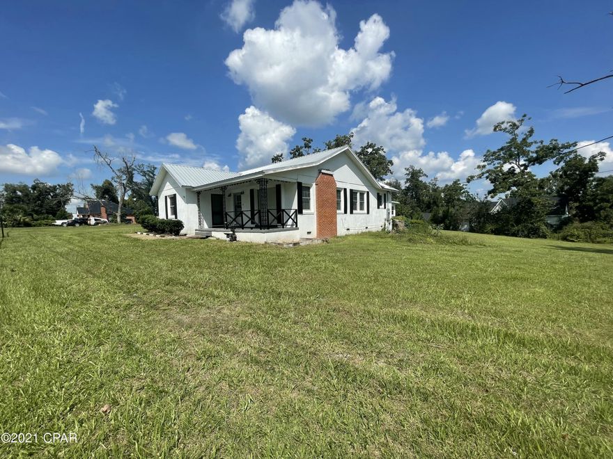 'CURRENTLY UNDER CONTRACT, SELLER ACCEPTING BACKUP OFFERS'A lot of bang for your buck on this one!!! This 3/2 has PLENTY of space for a Fourth bedroom! Home has been well maintained and is laid out nicely. Lot is approximately .75 acres (to be verified by survey) with a storage building and carport storage area. Great curb appeal and very roomy! Metal roof and HVAC are only four years old. Make an appointment today, this one won't last long!