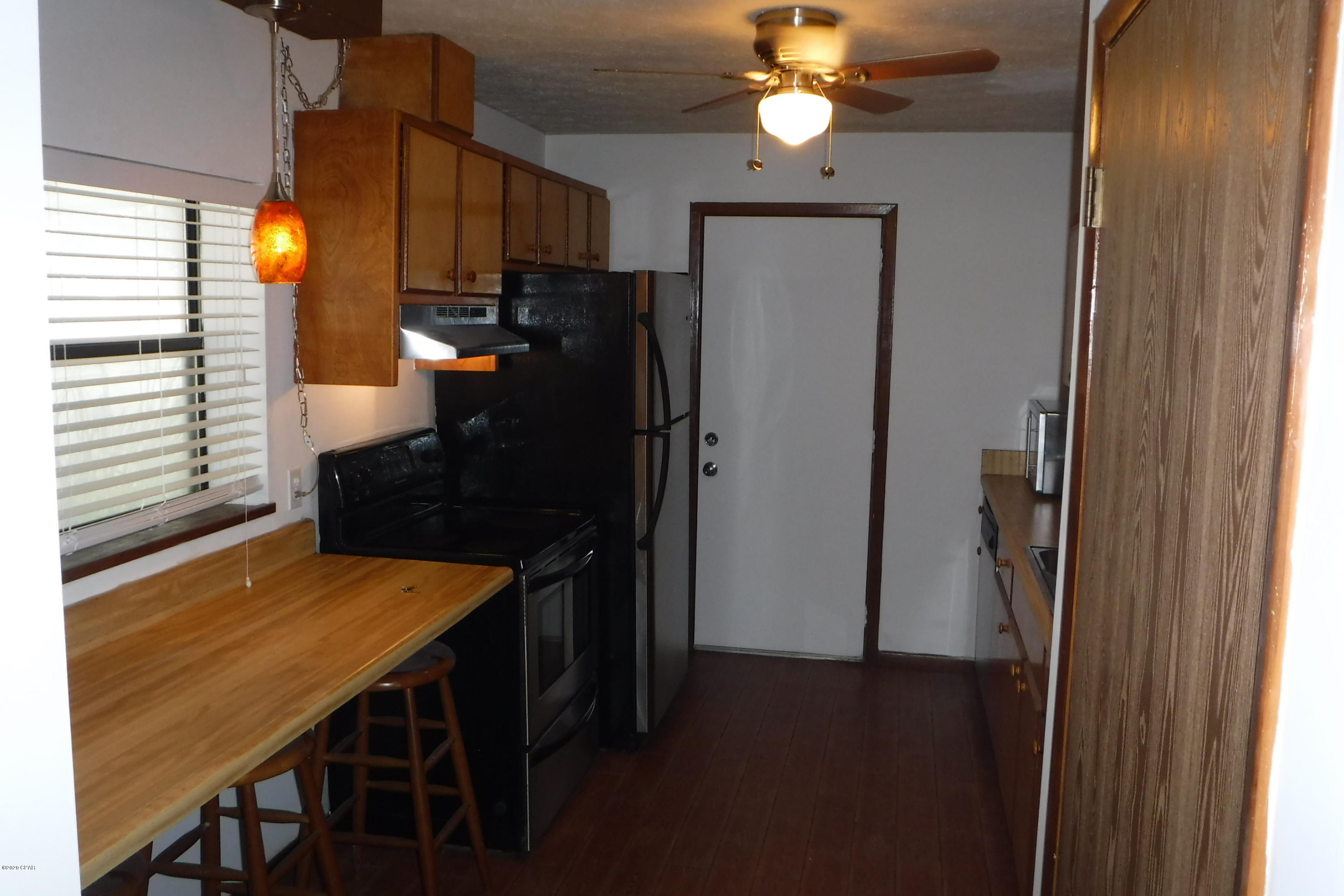 Riviera Beach 1st Add - Residential Lease