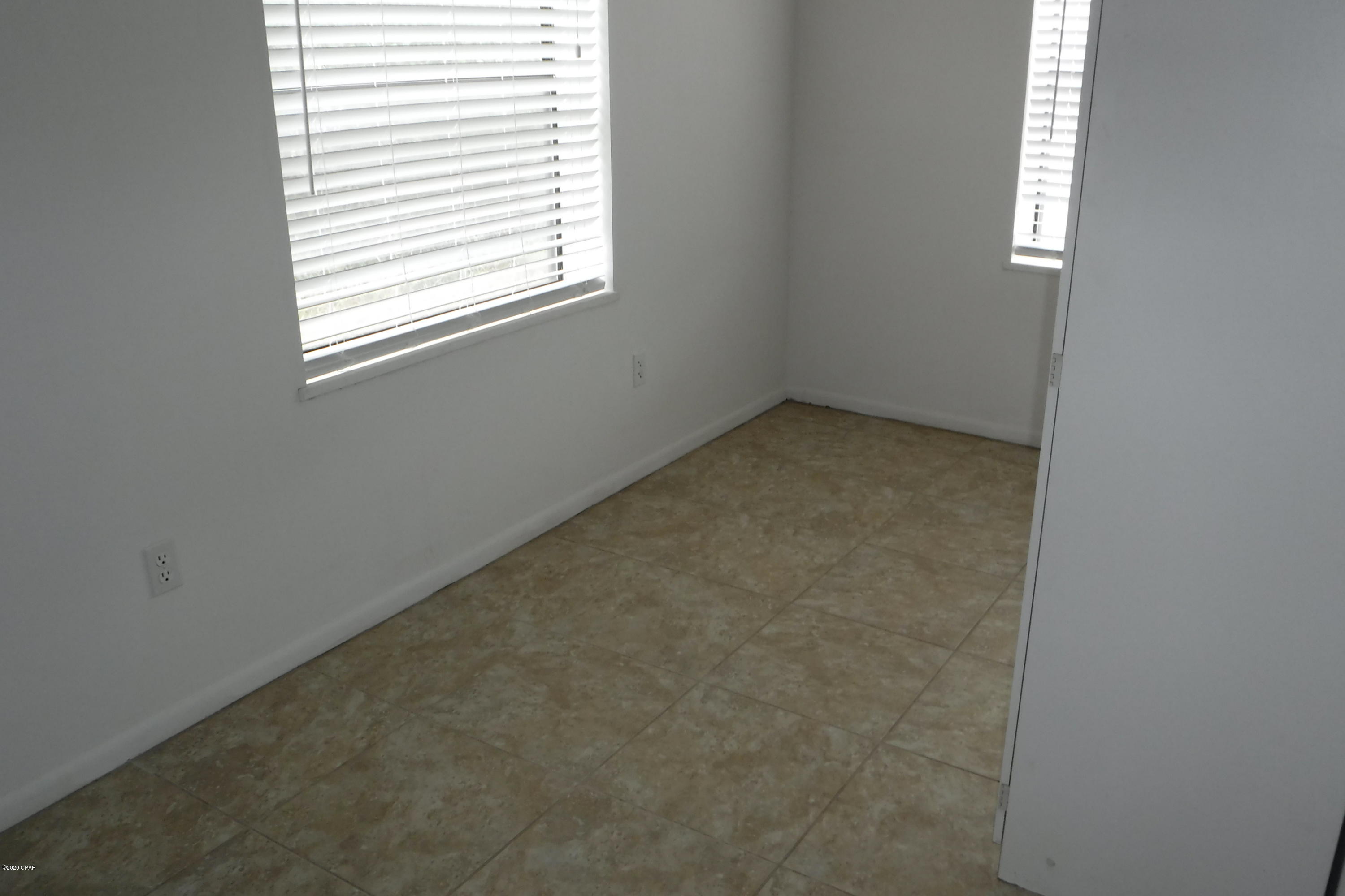 Riviera Beach 1st Add - Residential Lease