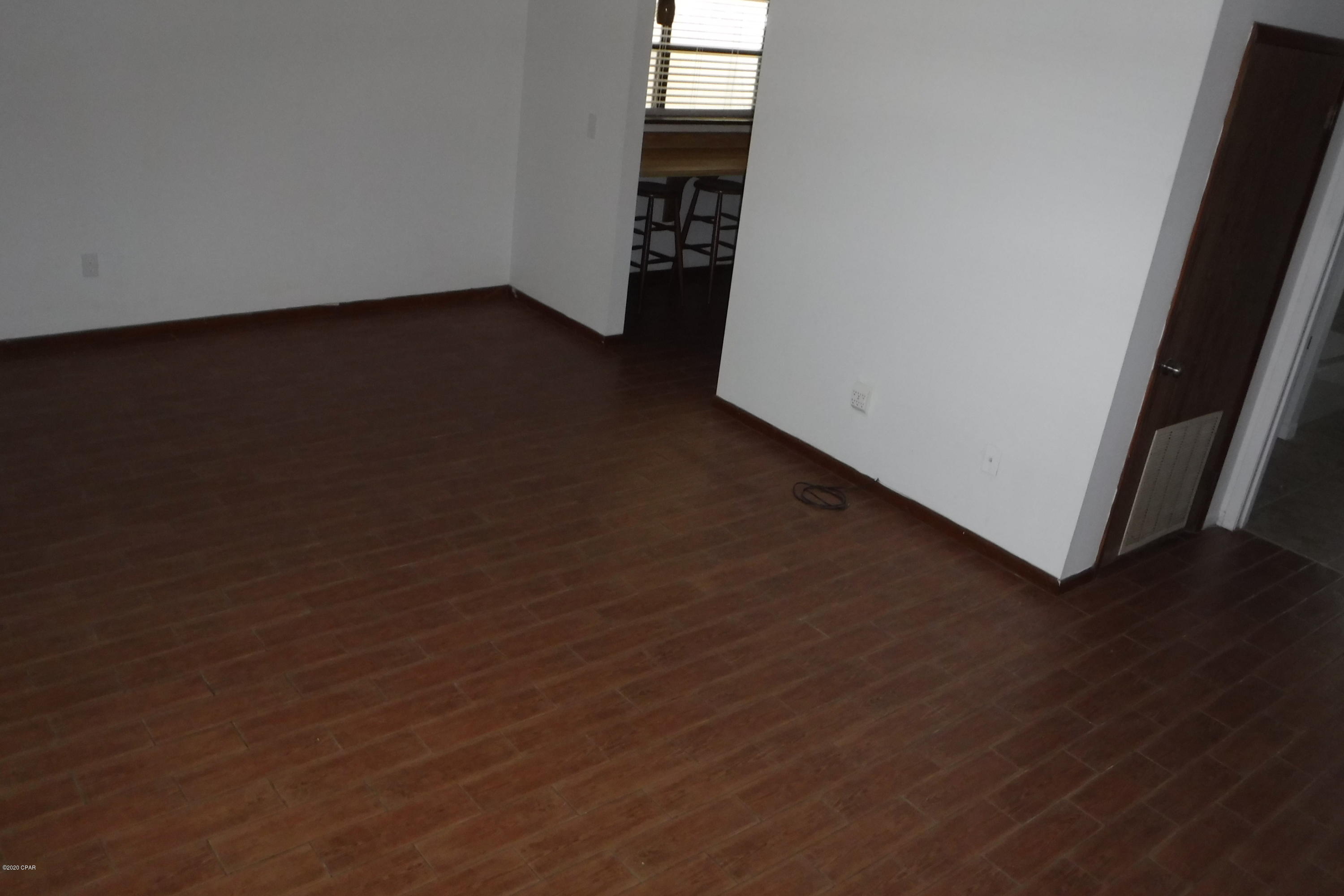 Riviera Beach 1st Add - Residential Lease