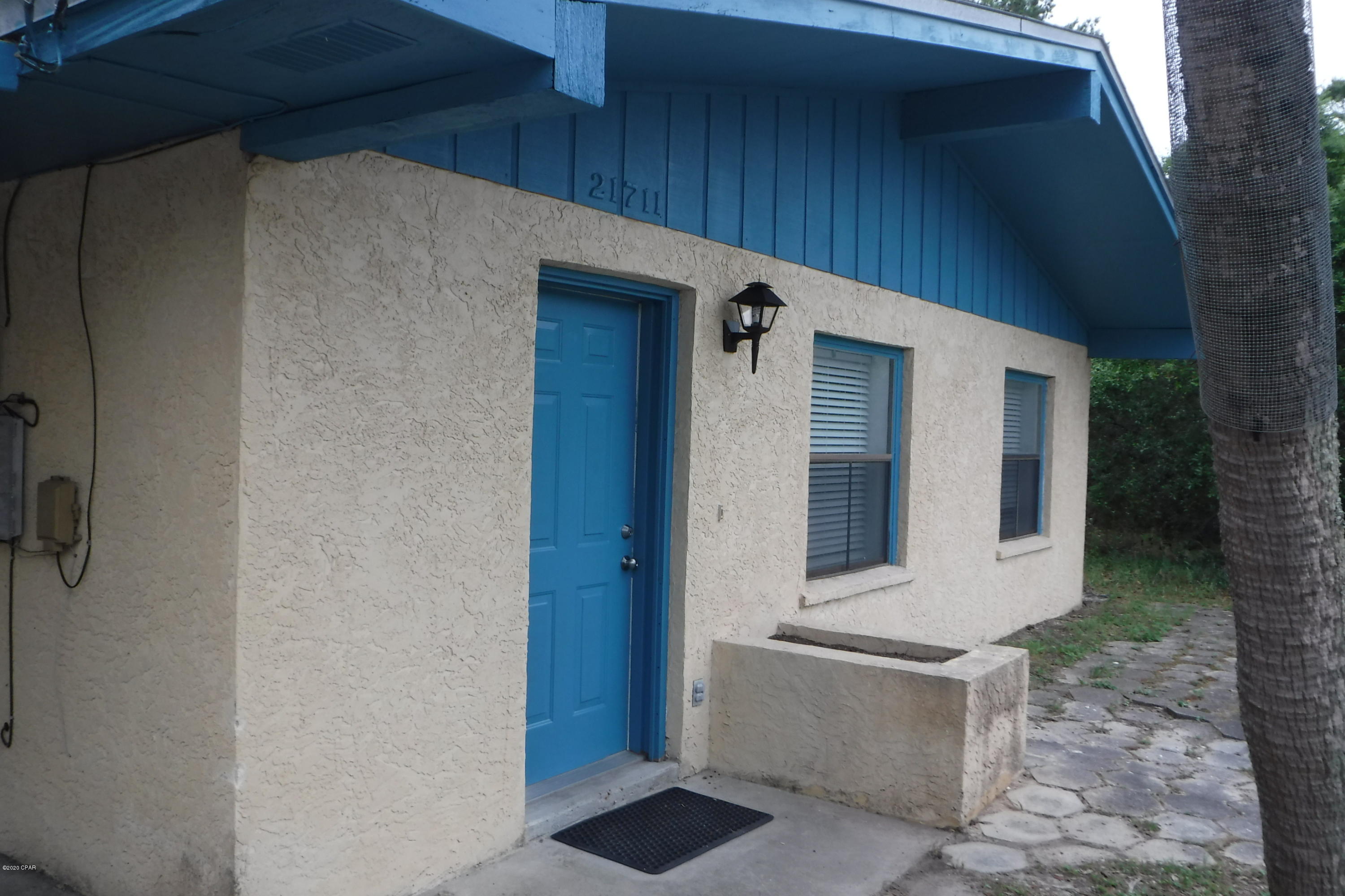 Riviera Beach 1st Add - Residential Lease