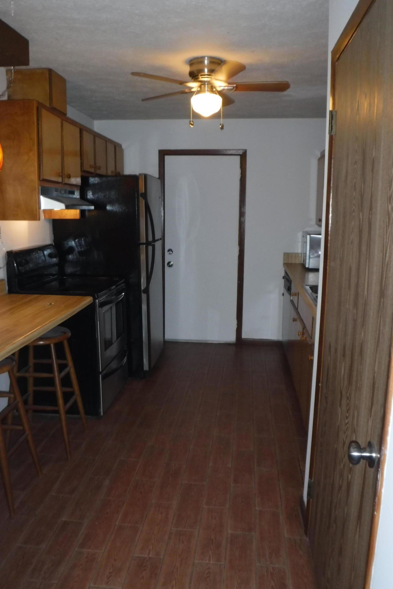 Riviera Beach 1st Add - Residential Lease