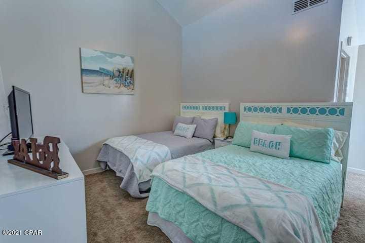 El Centro Villas Ph 1 - Residential