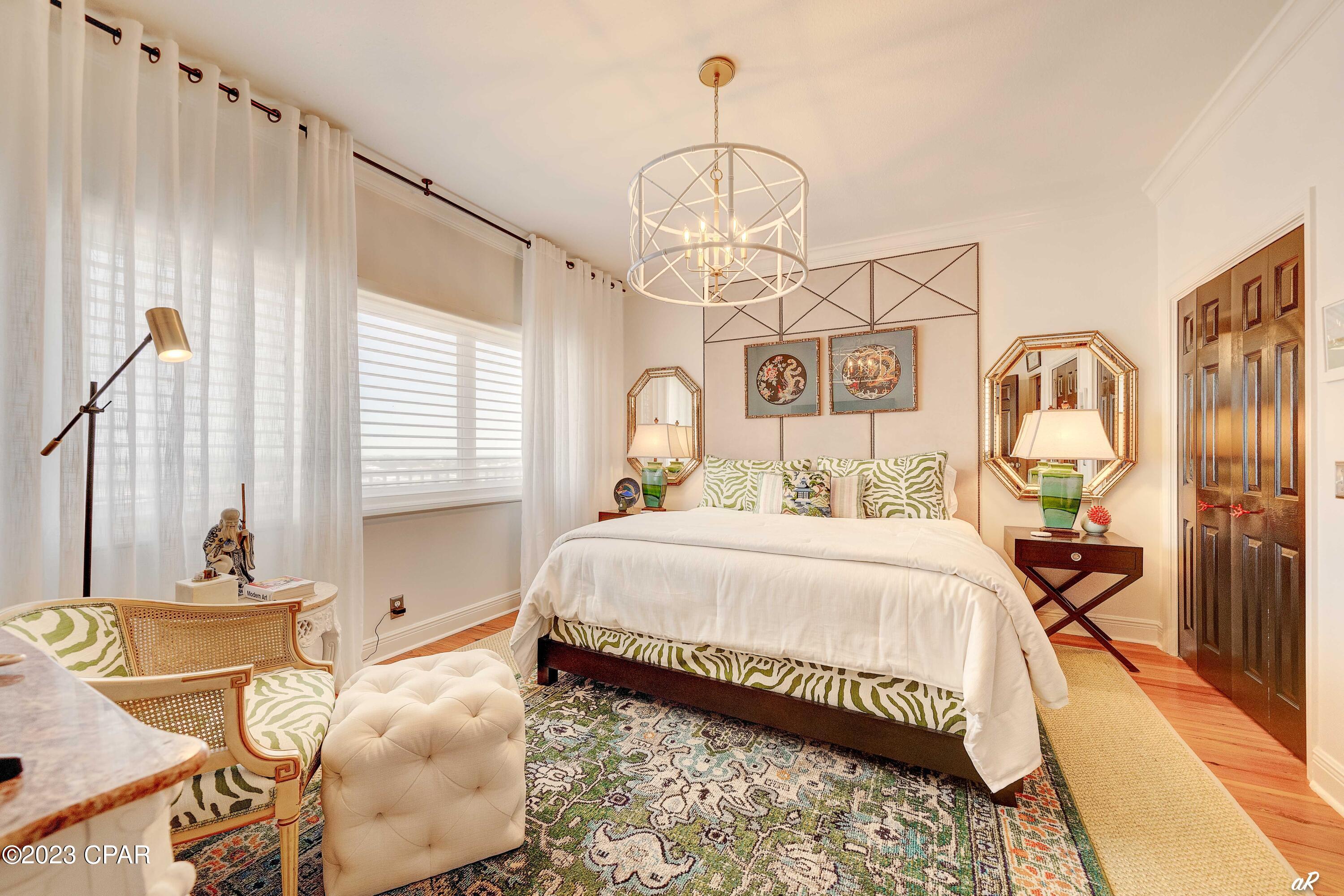 Summerwinds Condo - Residential