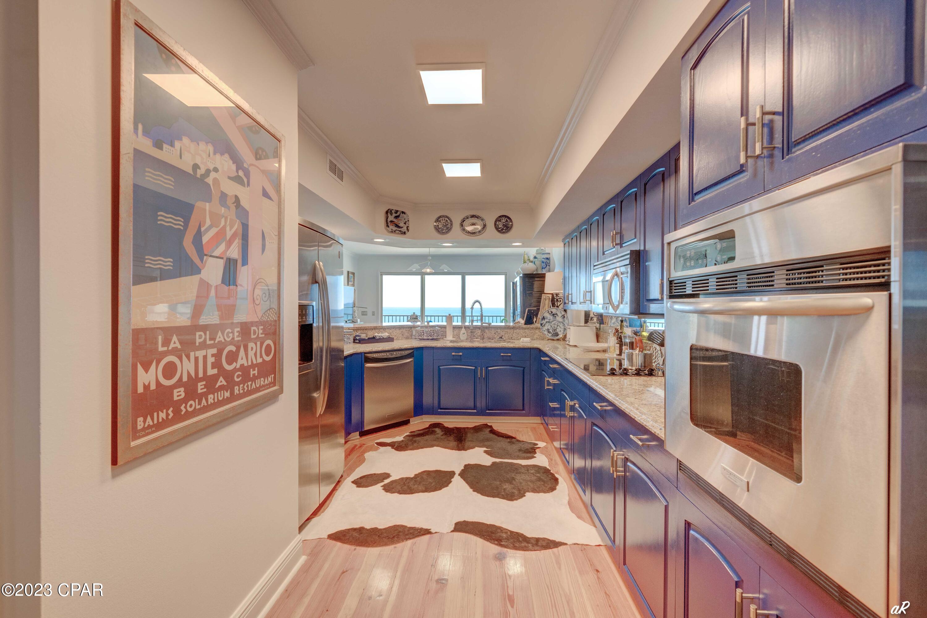 Summerwinds Condo - Residential