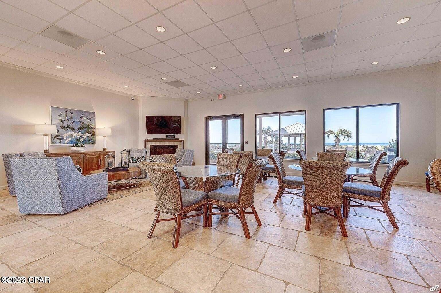 Summerwinds Condo - Residential