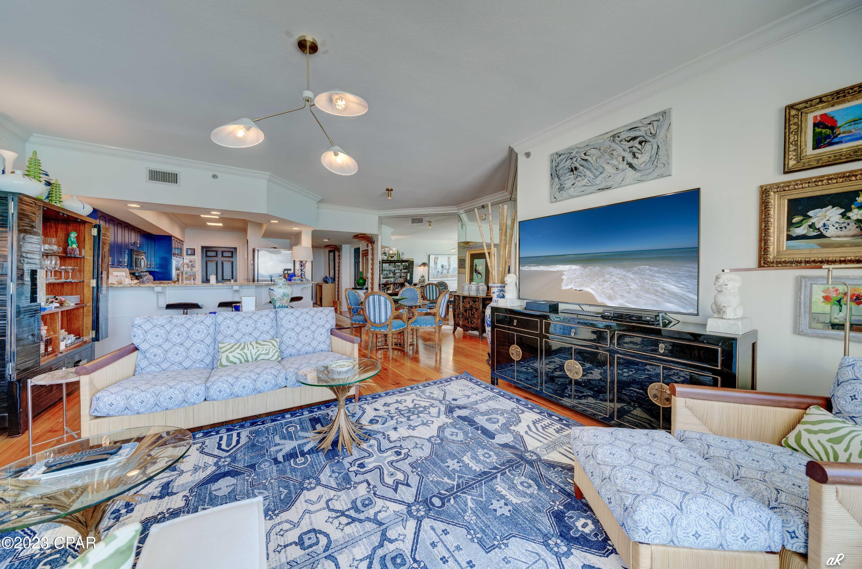 Summerwinds Condo - Residential