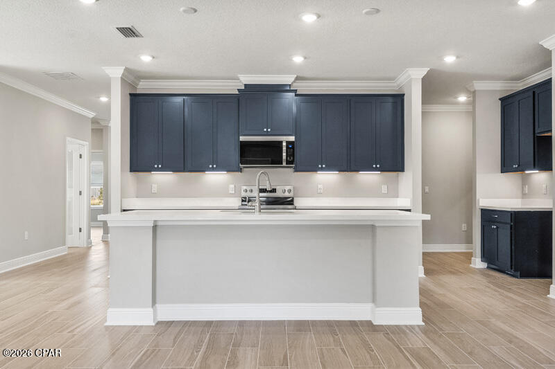 Lake Merial - Residential