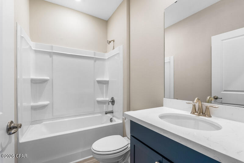 Lake Merial - Residential