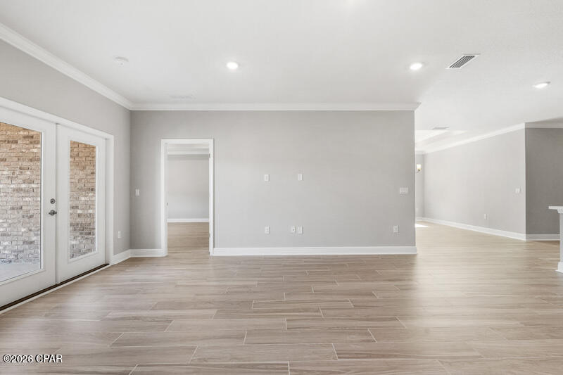 Lake Merial - Residential