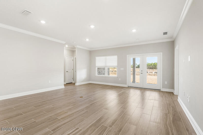 Lake Merial - Residential