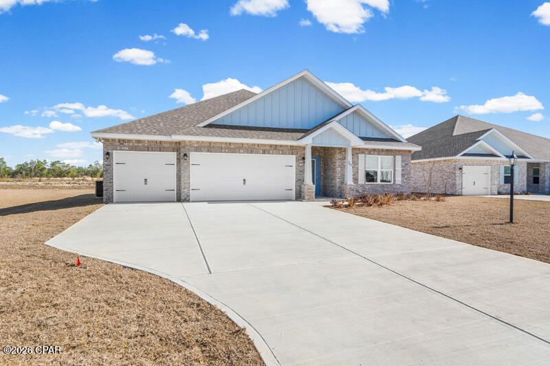 Lake Merial - Residential