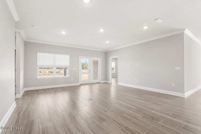 Lake Merial - Residential