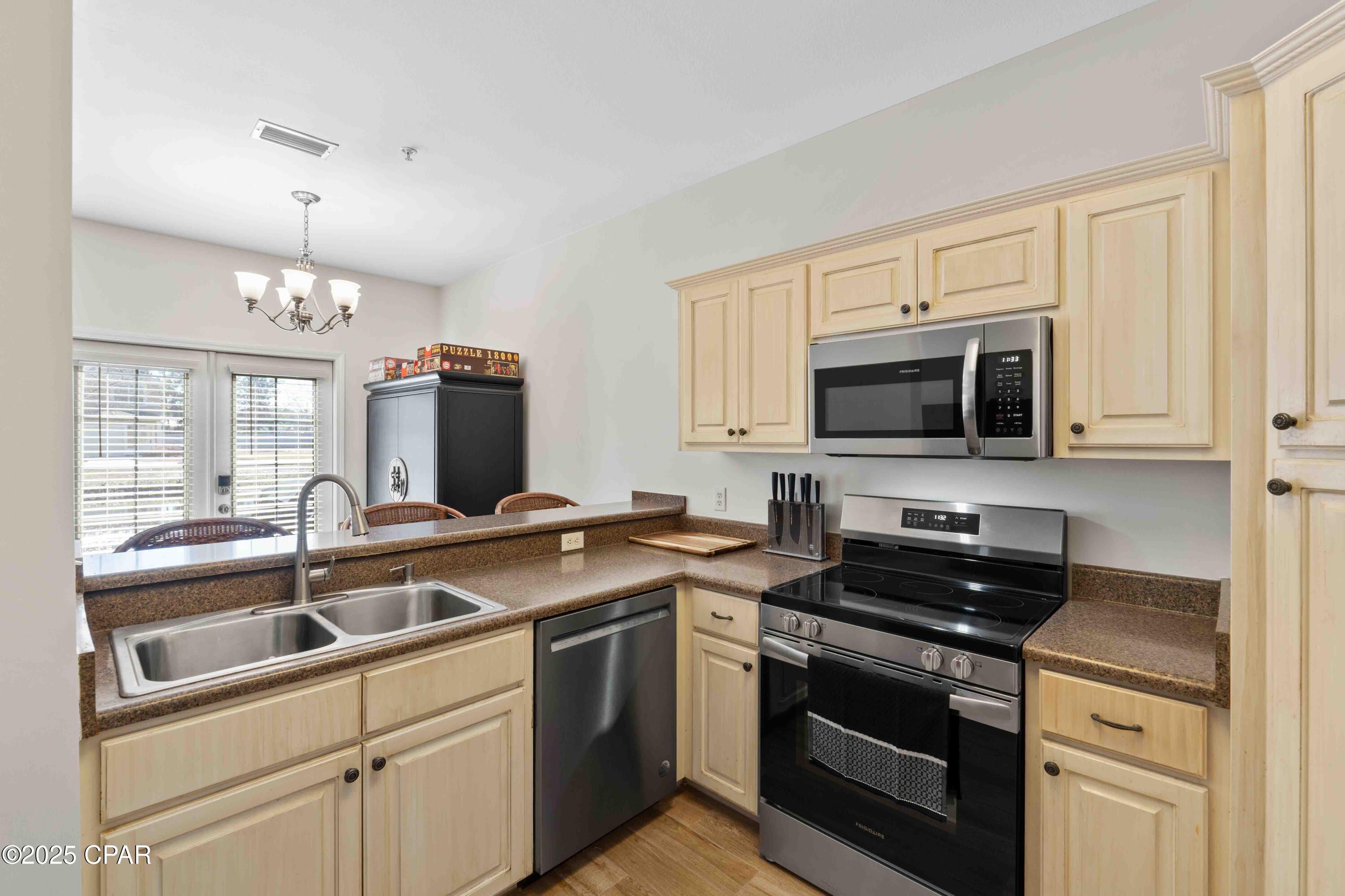 Annabella's Townhomes - Residential