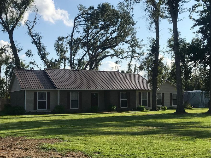 Nice 4/3 home with view of Merritts Mill Pond. Good condition