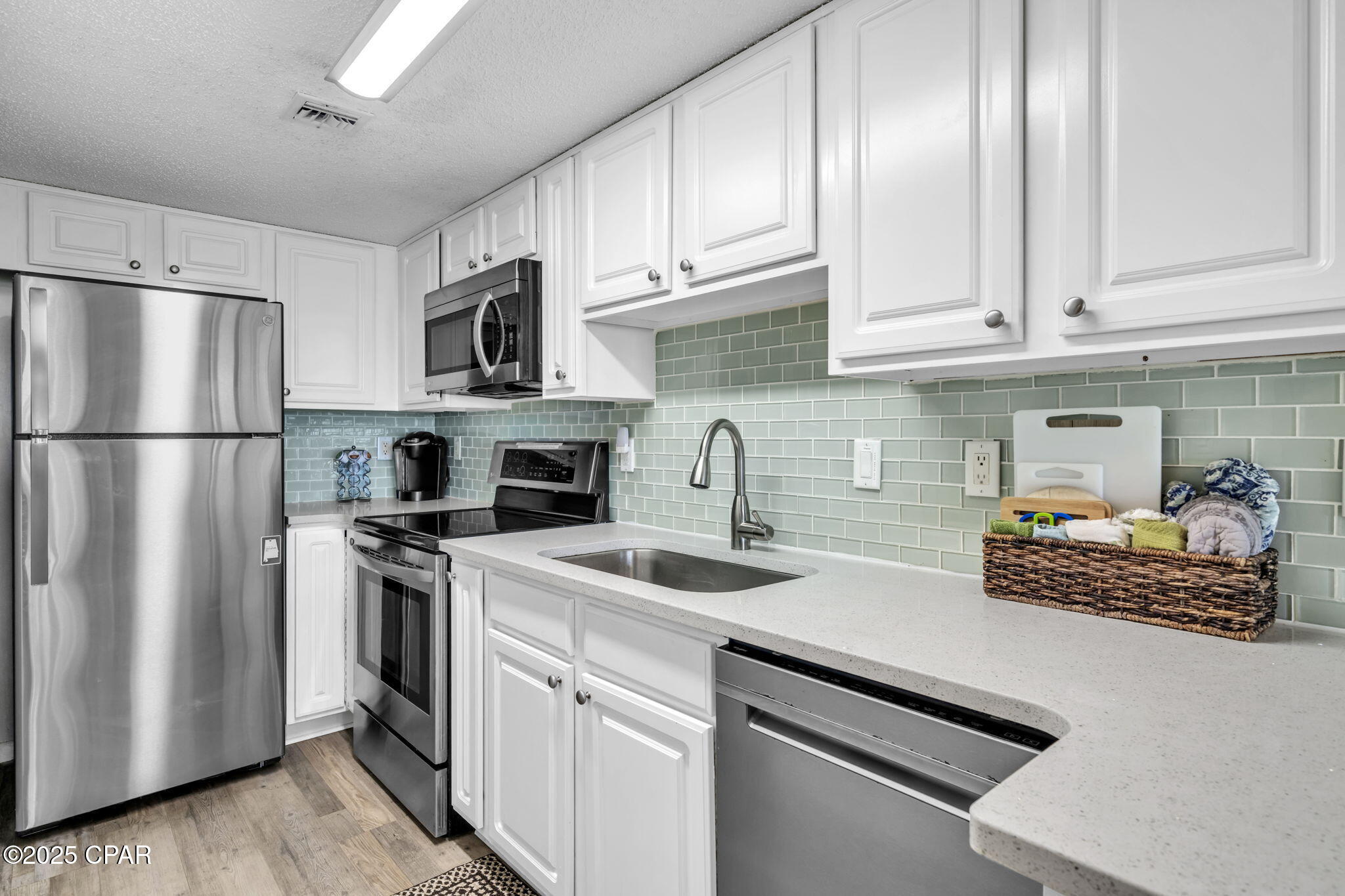 Pinnacle Port - Residential