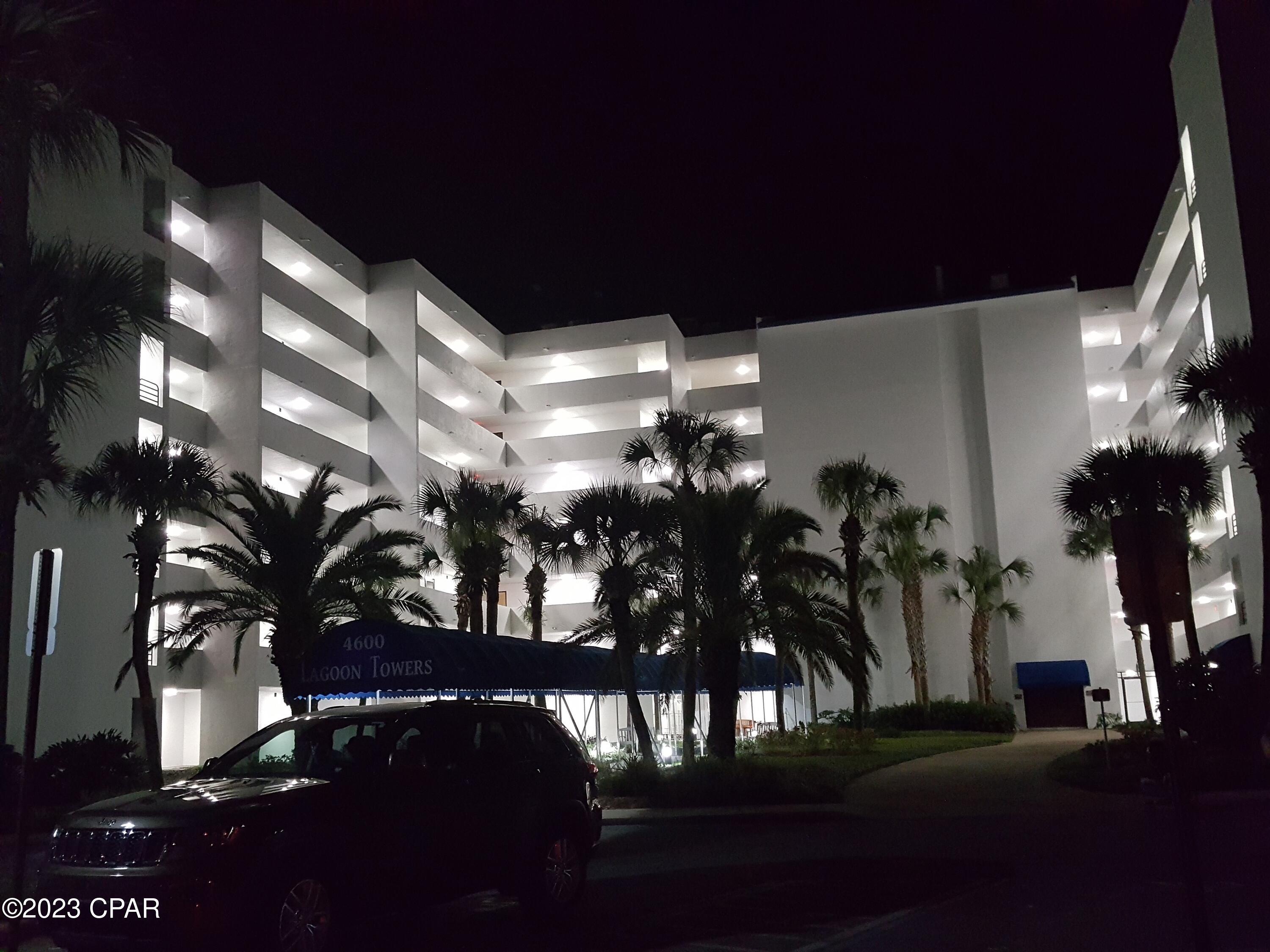 Lagoon Towers Phase I - Residential