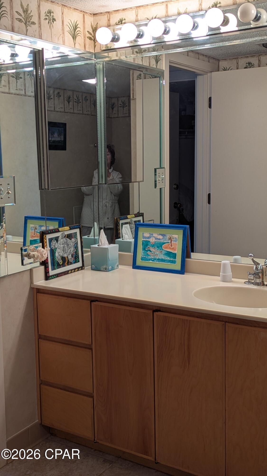 Lagoon Towers Phase I - Residential