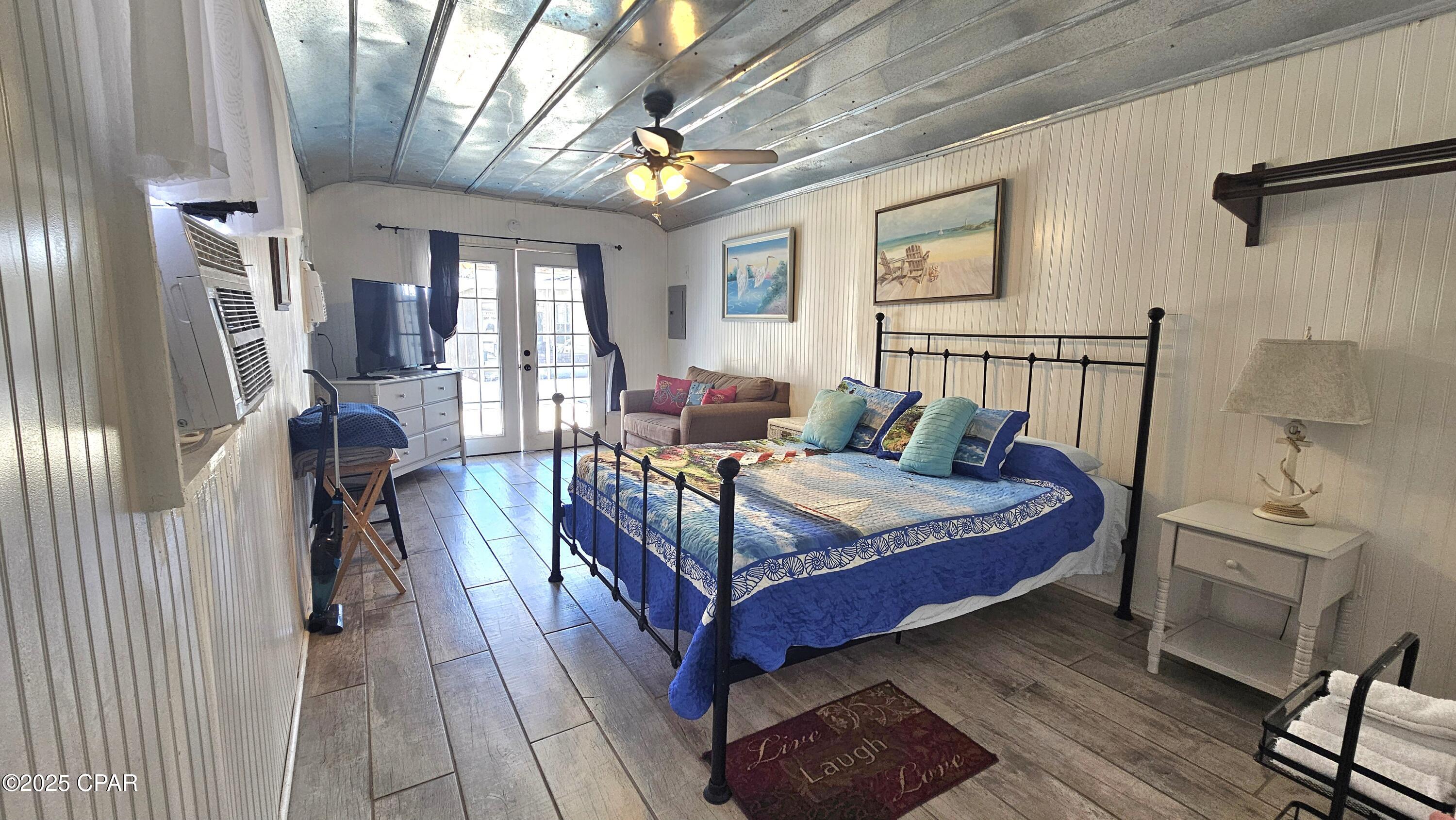 Riviera Beach 1st Add - Residential