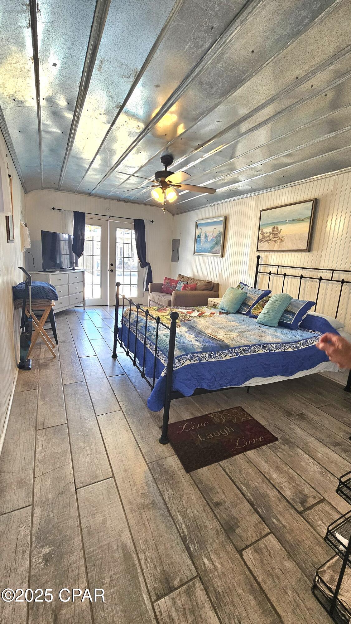 Riviera Beach 1st Add - Residential