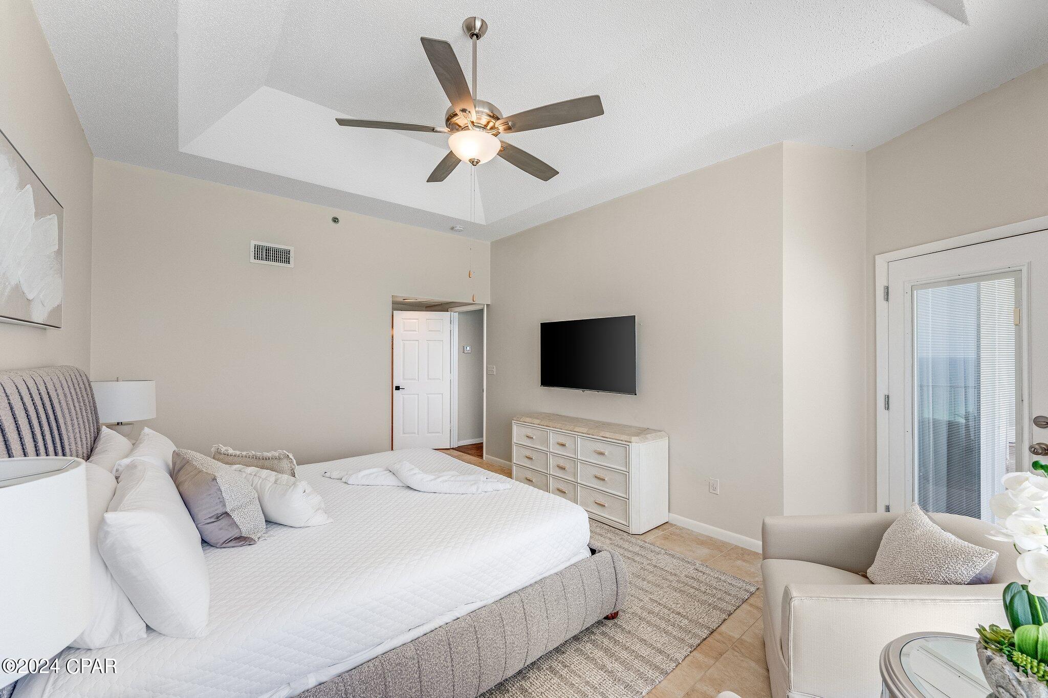 Long Beach Towers I - Residential