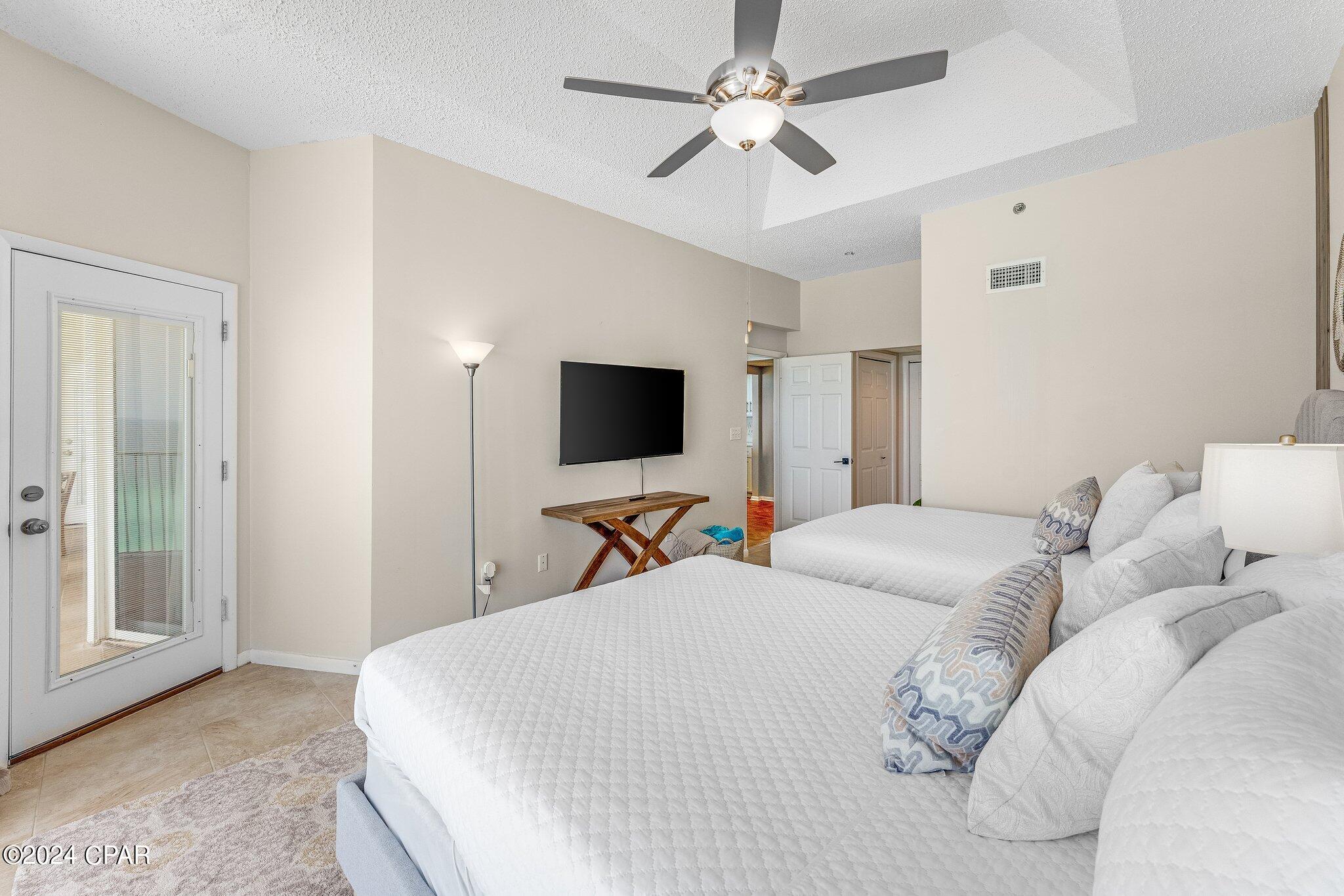 Long Beach Towers I - Residential