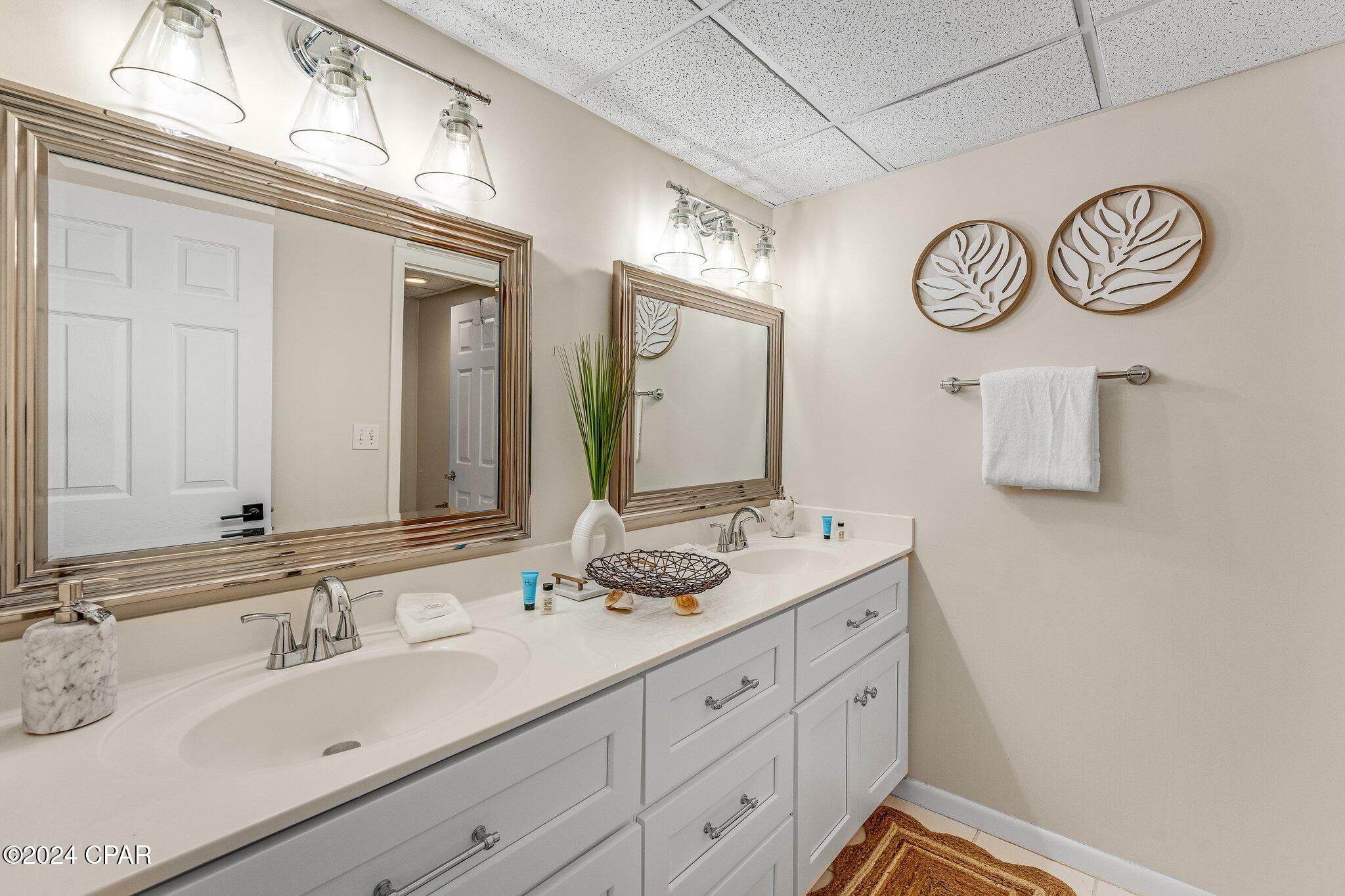 Long Beach Towers I - Residential